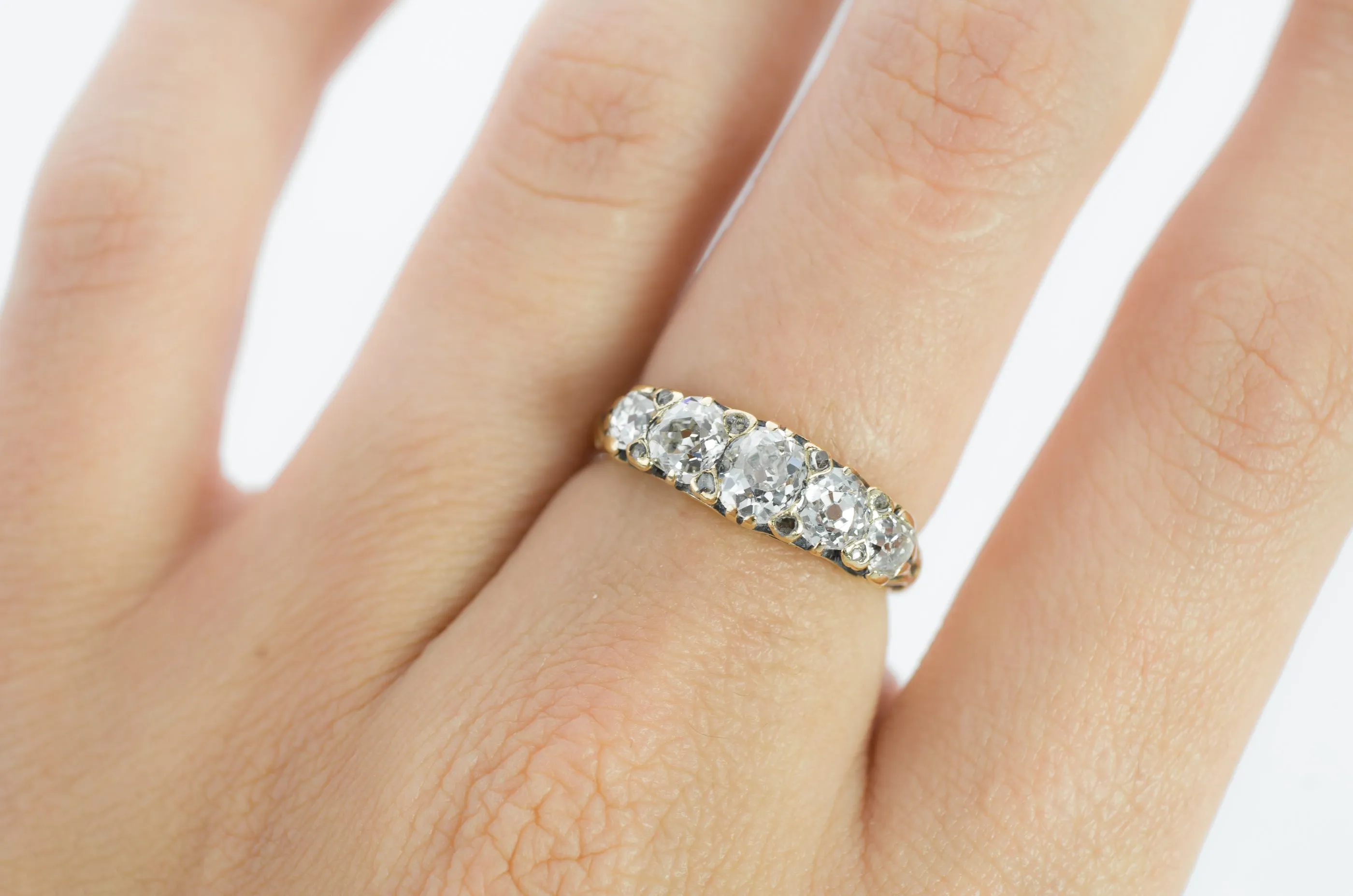 1.43CTW OLD MINE CUT DIAMOND BAND