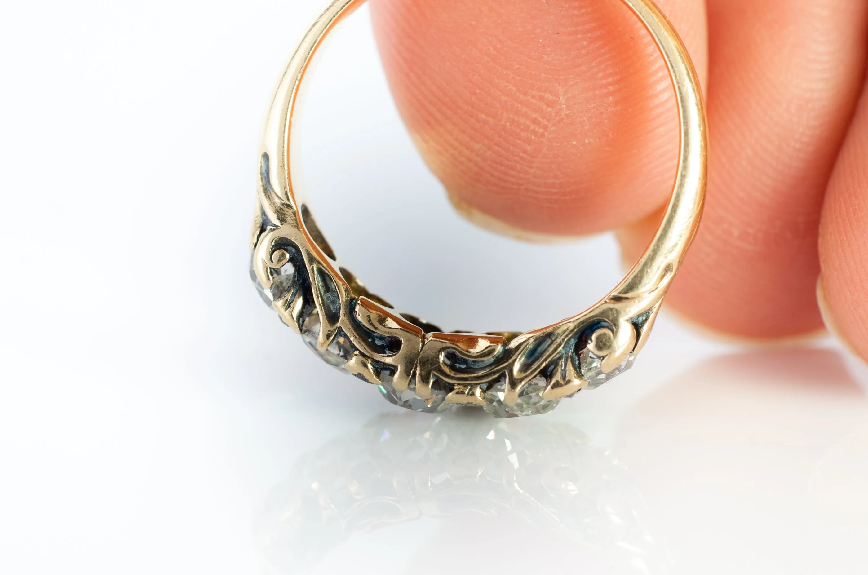 1.43CTW OLD MINE CUT DIAMOND BAND