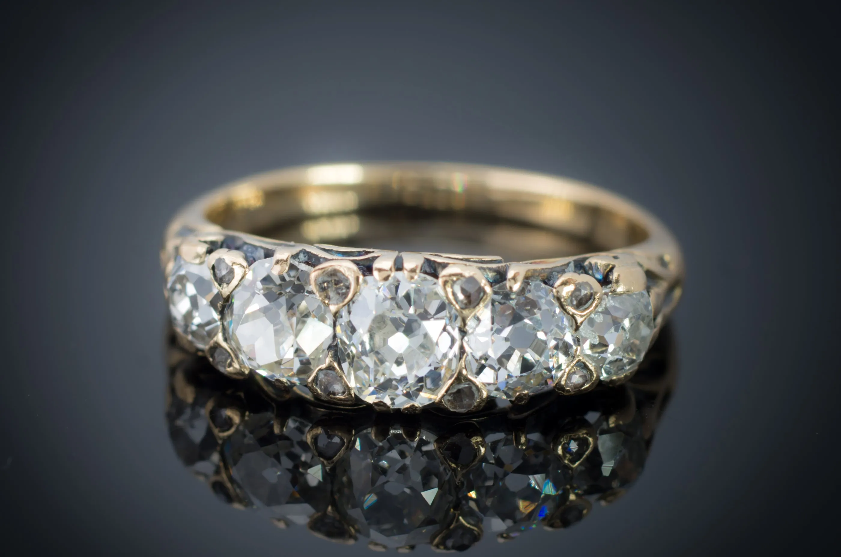 1.43CTW OLD MINE CUT DIAMOND BAND