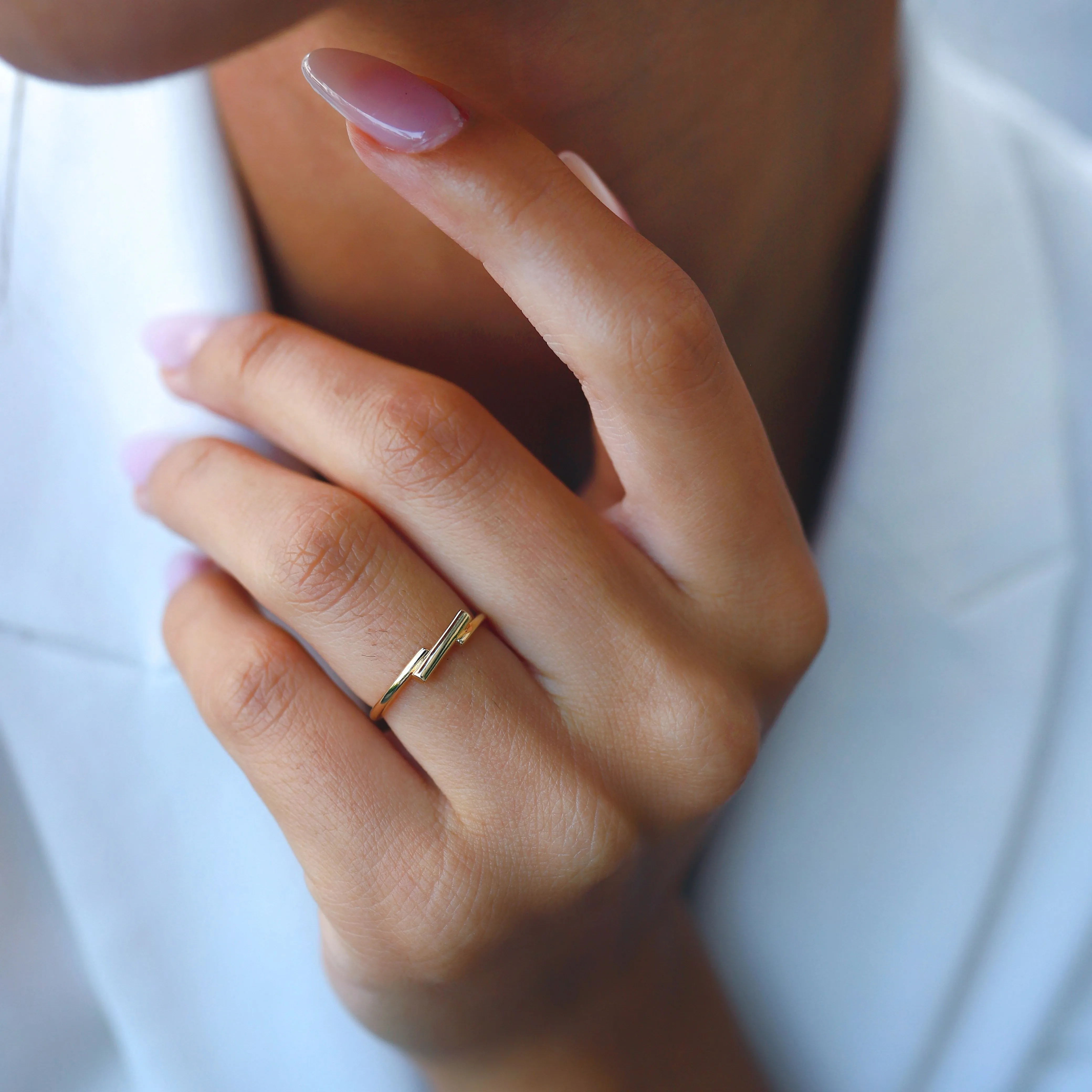14k Gold Line Ring