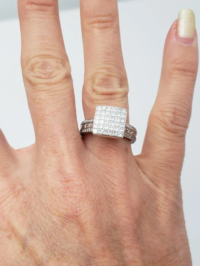 18k White Gold Rayalty 2.00ct Princess Diamond Invisible Set Ring