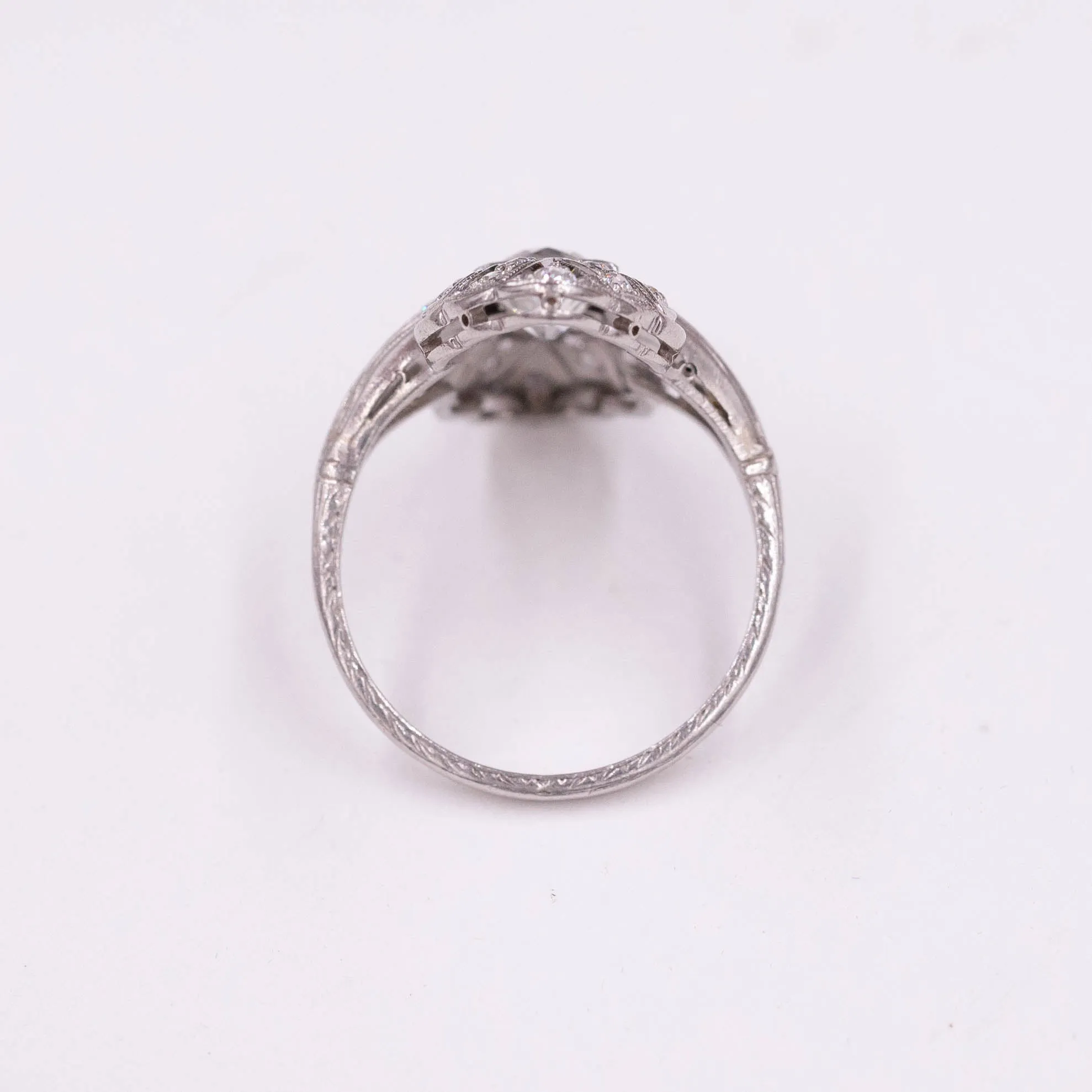 1920s Art Deco Filigree Diamond Ring