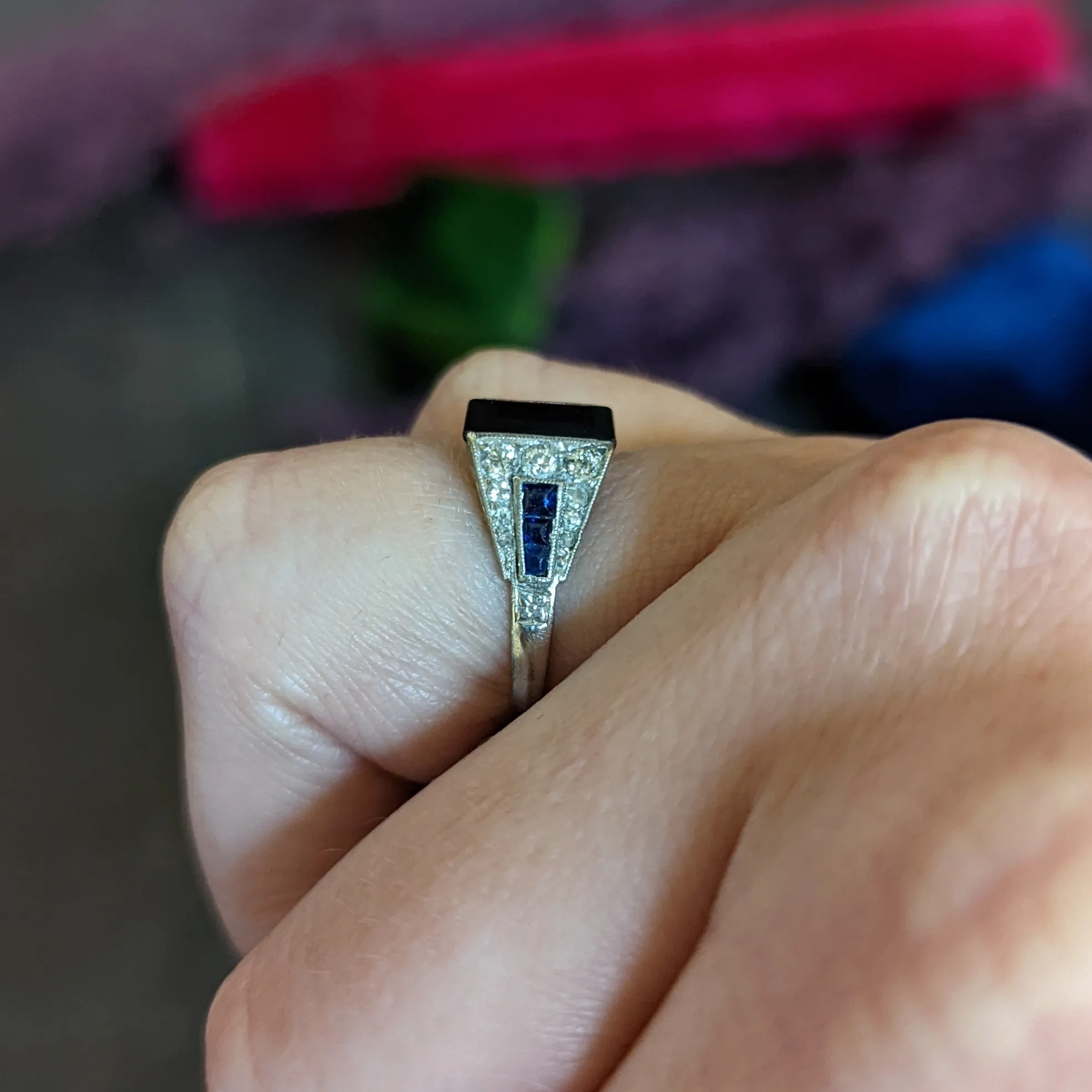 1920's Art Deco Sapphire Diamond Platinum Band Ring