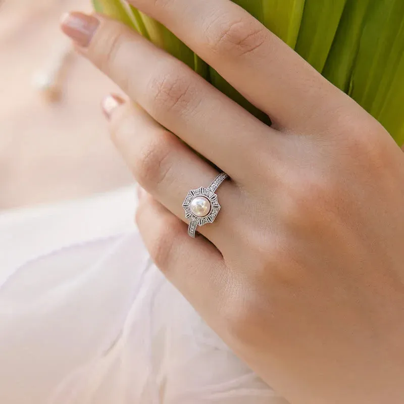 1920s' Collection Akoya Pearl Ring with 18K White Gold and Diamonds