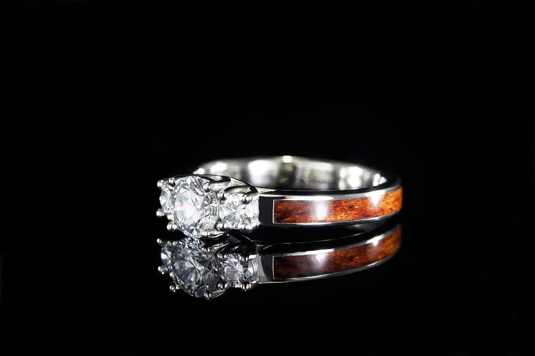 3-STONE PLATINUM ENGAGEMENT RING
