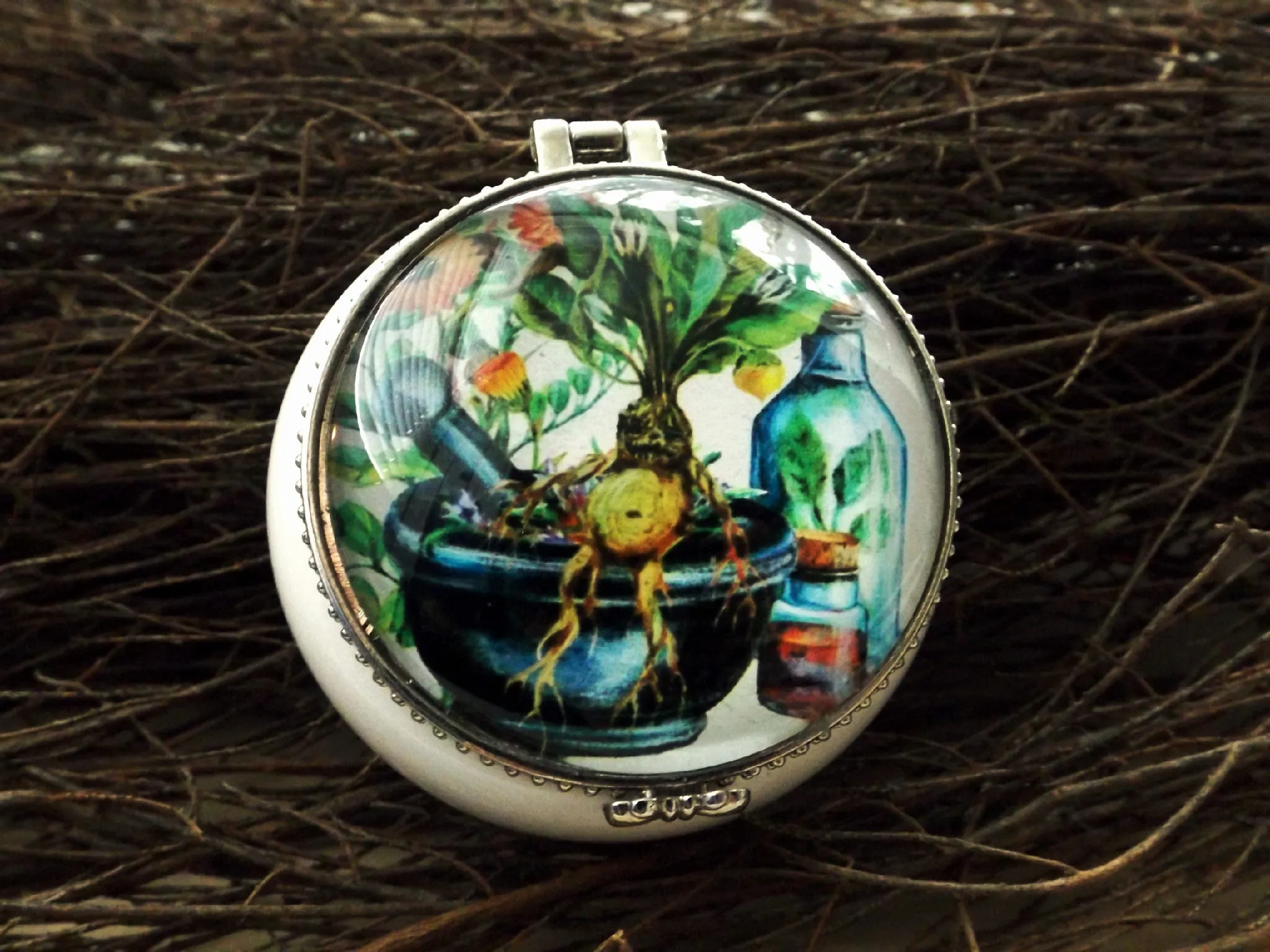 Apothecary Trinket Box