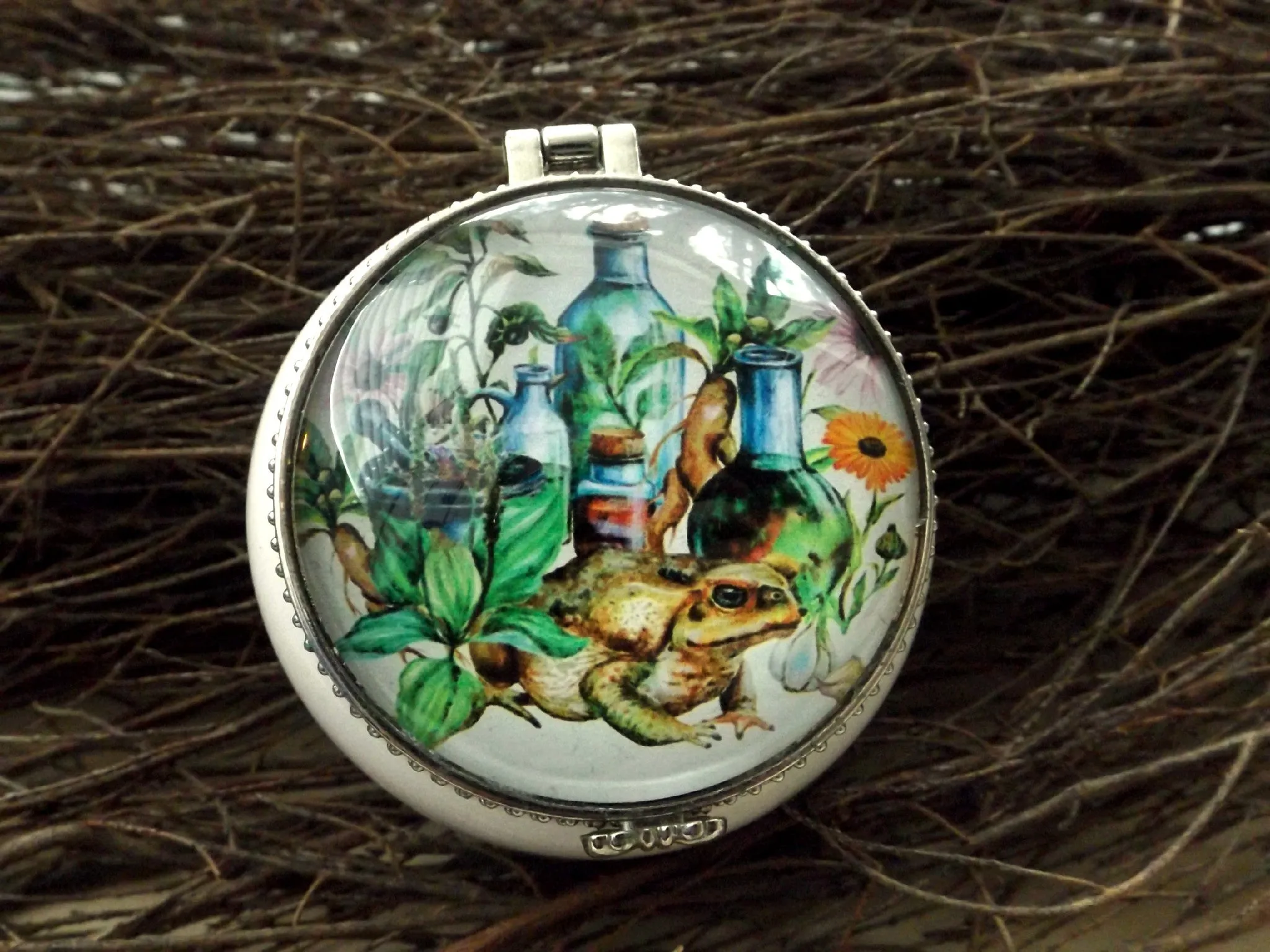 Apothecary Trinket Box