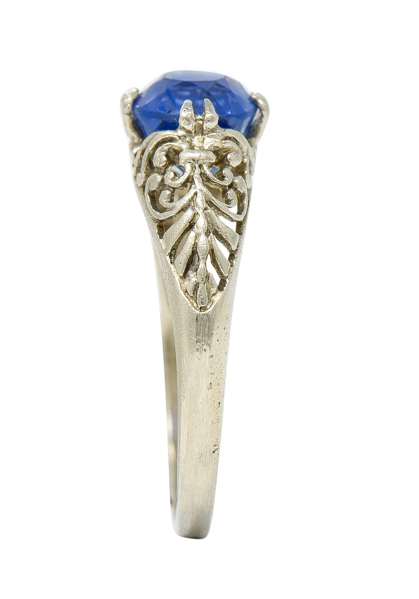 Art Deco 1.90 CTW Sapphire 14 Karat White Gold Scrolled Foliate Ring