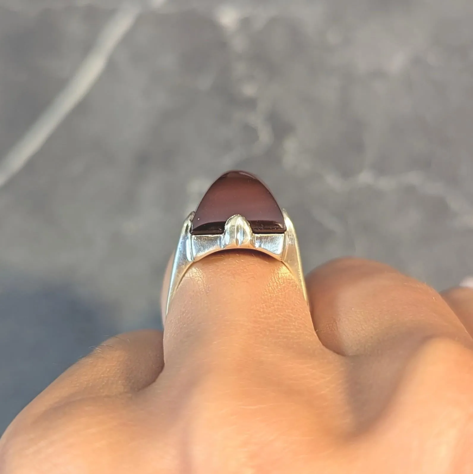 Art Deco Sugarloaf Carnelian 14 Karat Yellow Gold Antique Ring