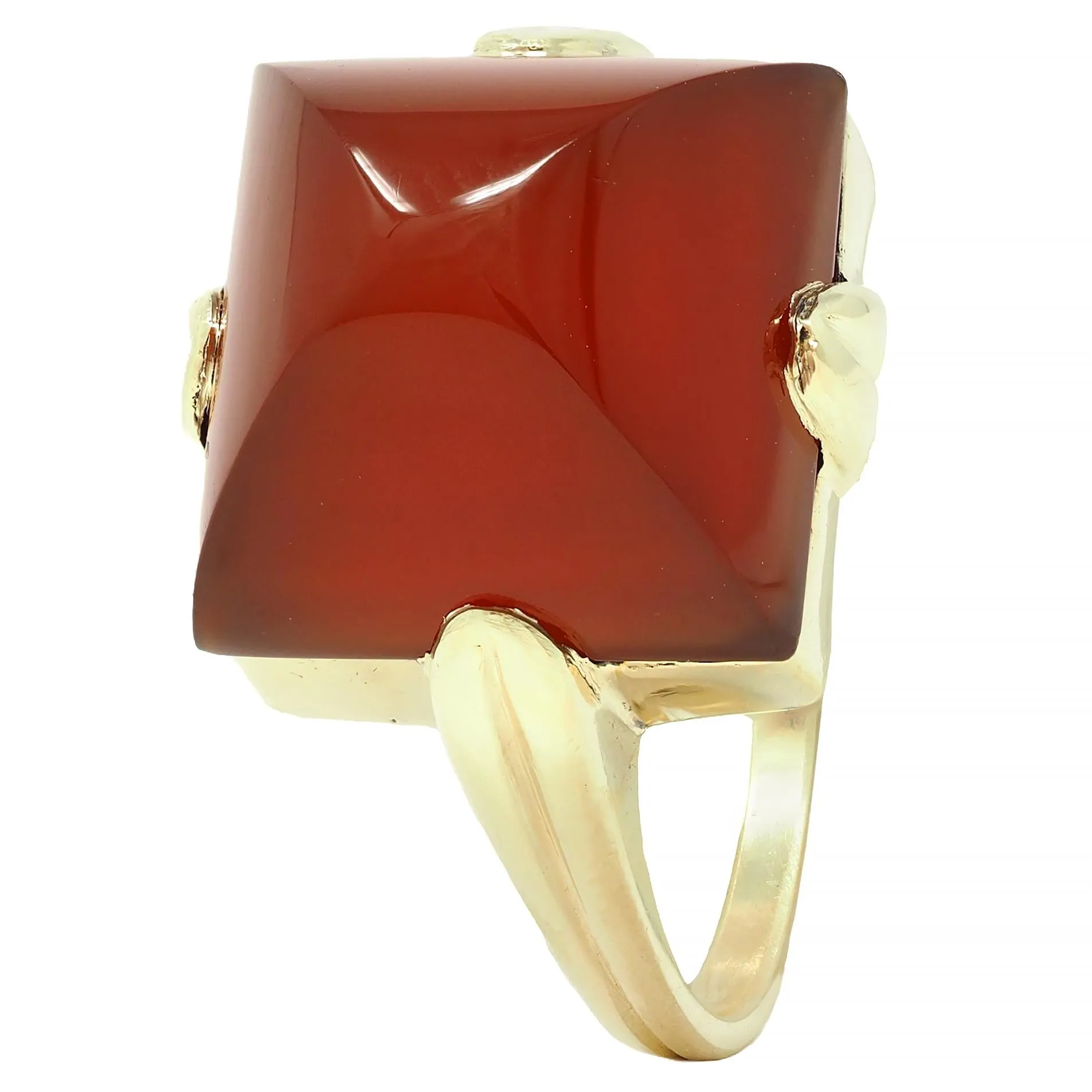 Art Deco Sugarloaf Carnelian 14 Karat Yellow Gold Antique Ring