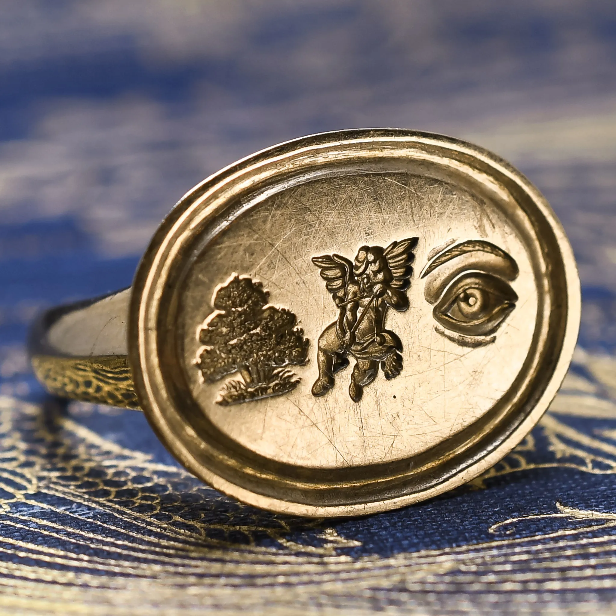 Bespoke "I Love You" Rebus Puzzle Signet Ring