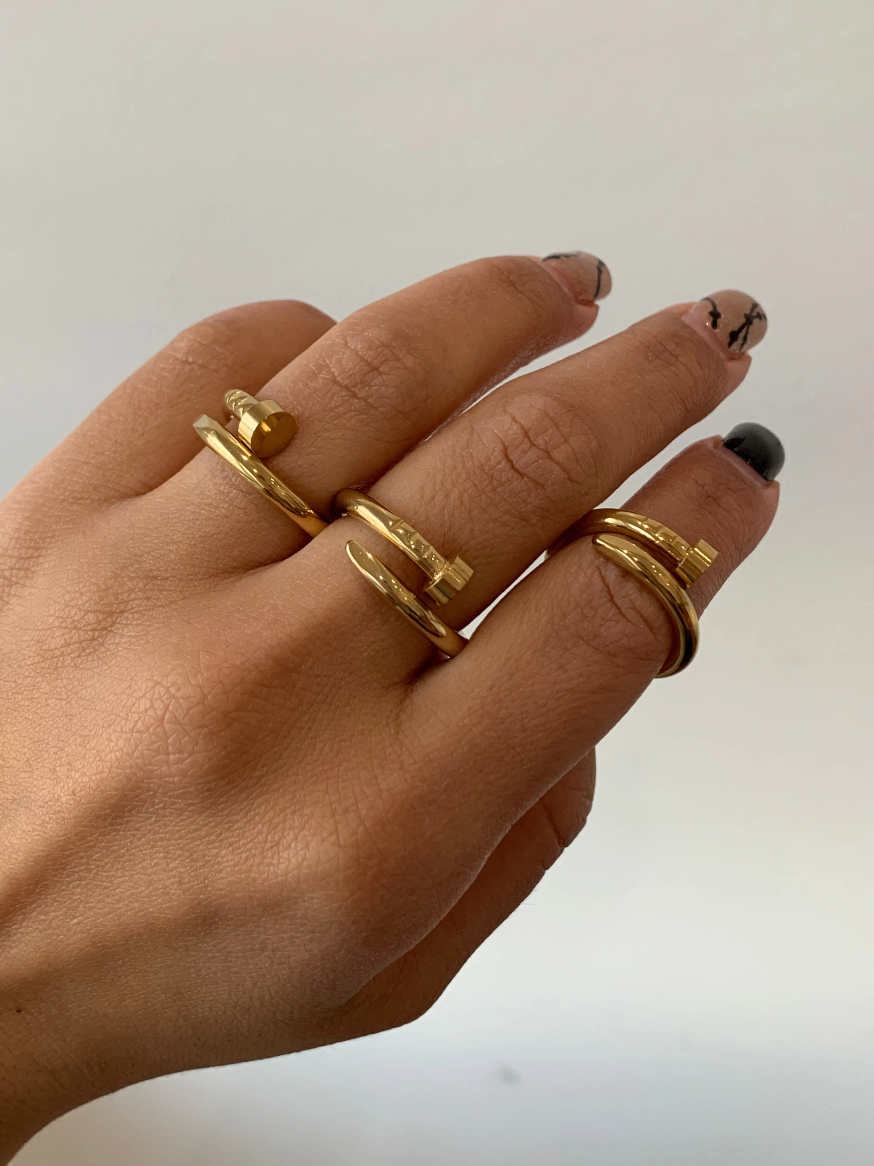 Clavo Ring