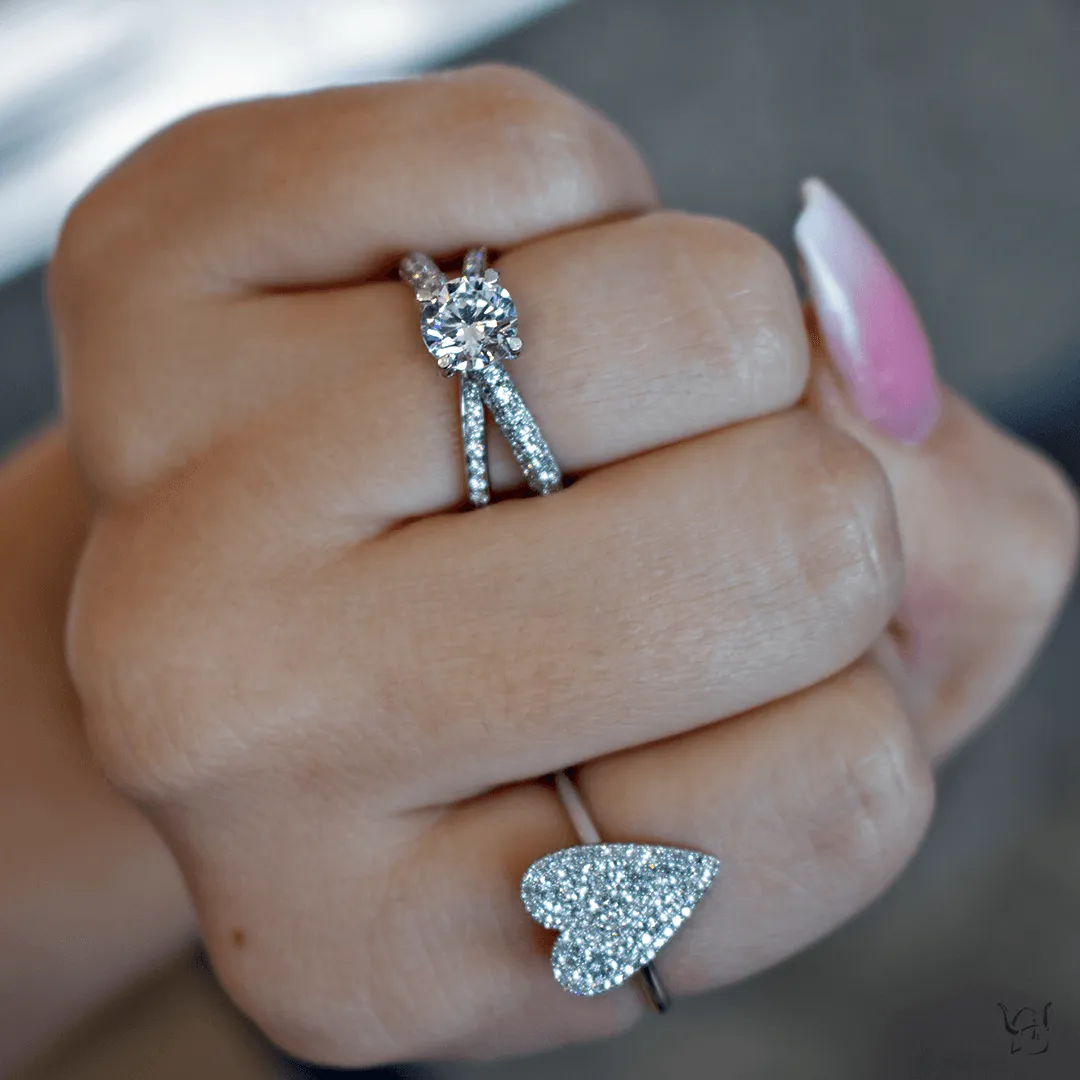 Diamond Pave Heart Ring