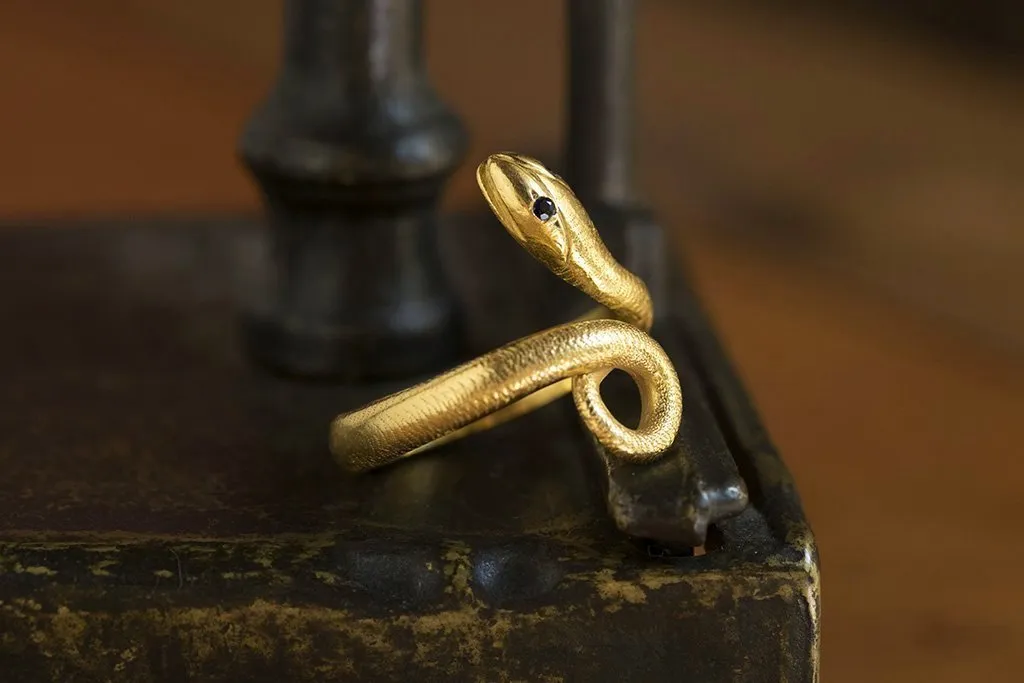 Early 20th Century Snake Ring with Sapphire Eyes