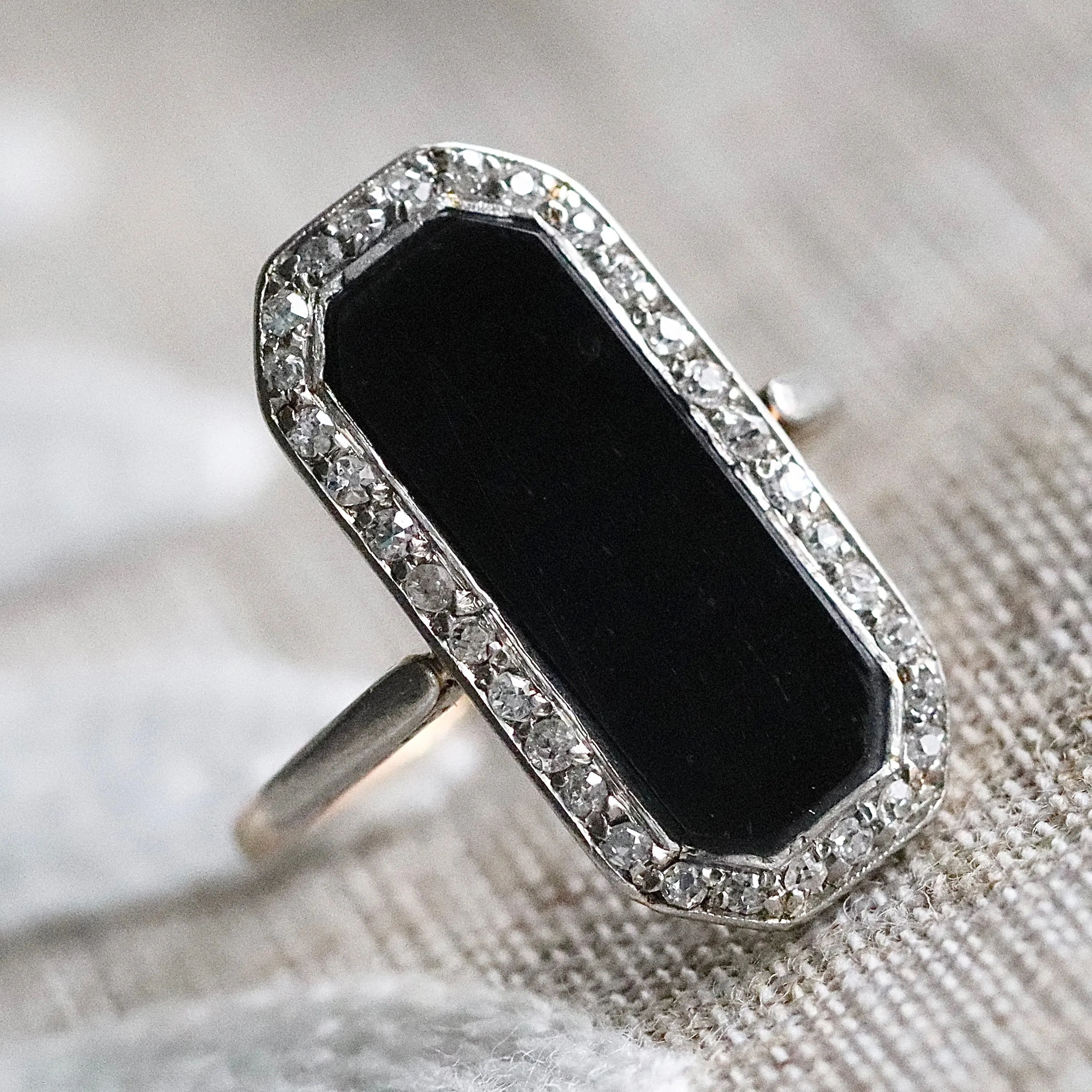 Edwardian Onyx and diamond ring in platinum and 14k yellow gold