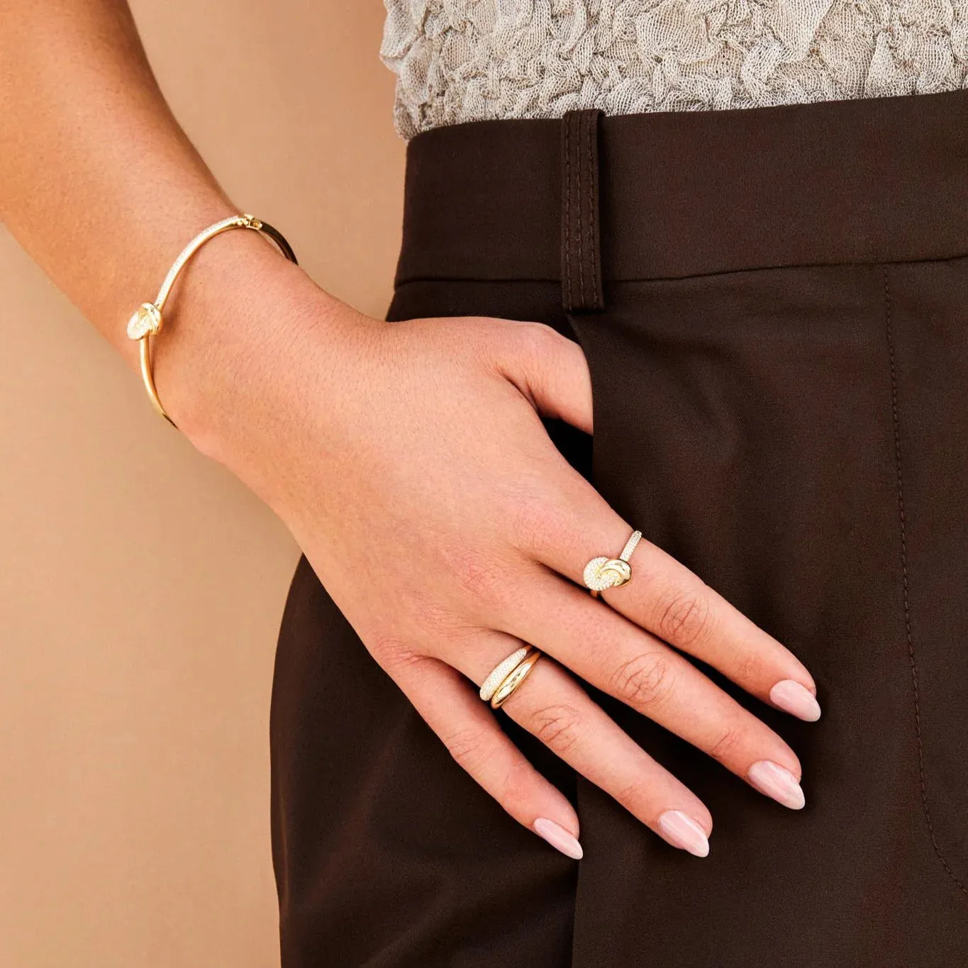 EF Collection Diamond and Gold Jumbo Love Knot Ring
