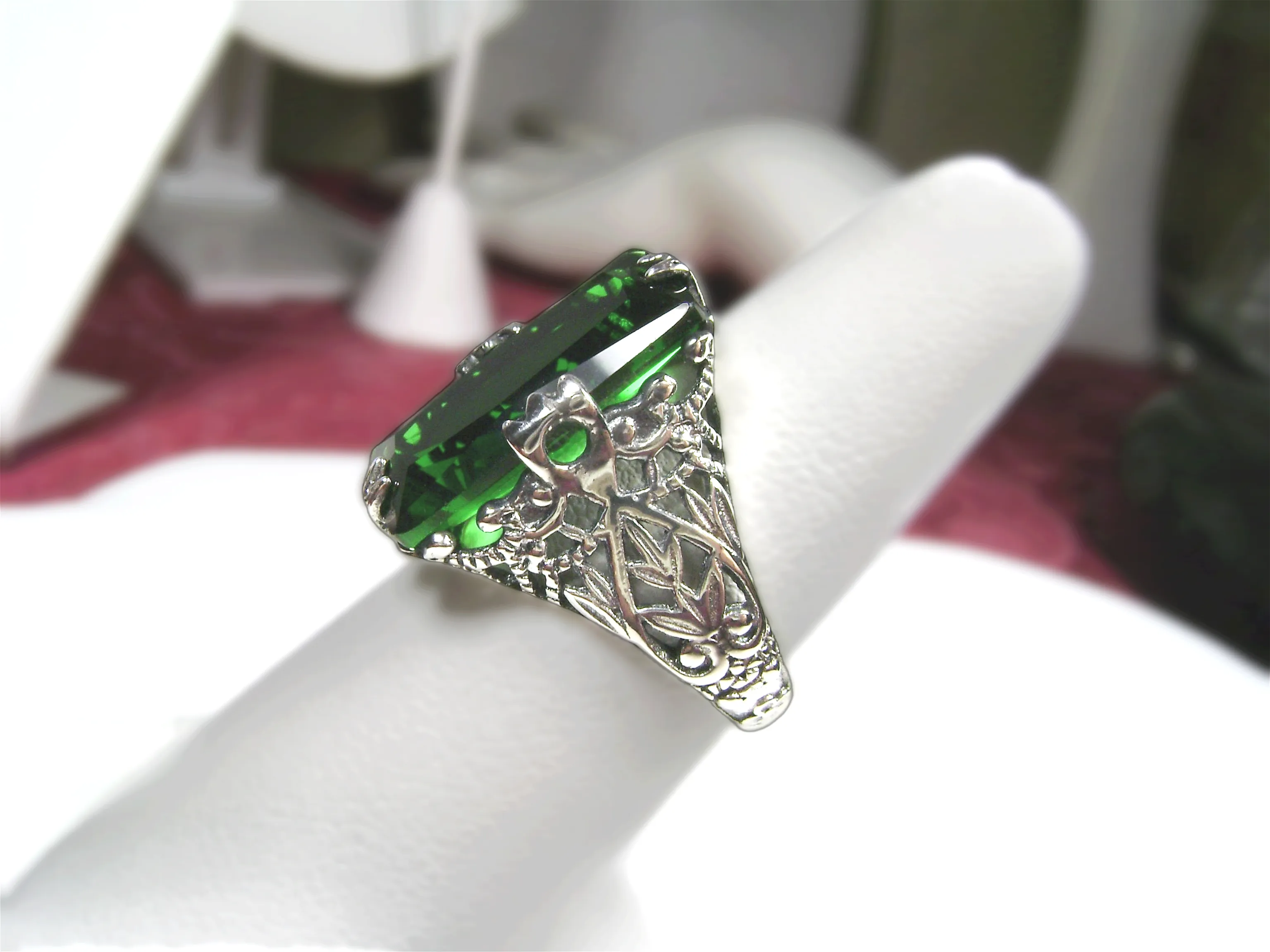 Emerald Ring, Baguette Intaglio, Victorian Jewelry #D31