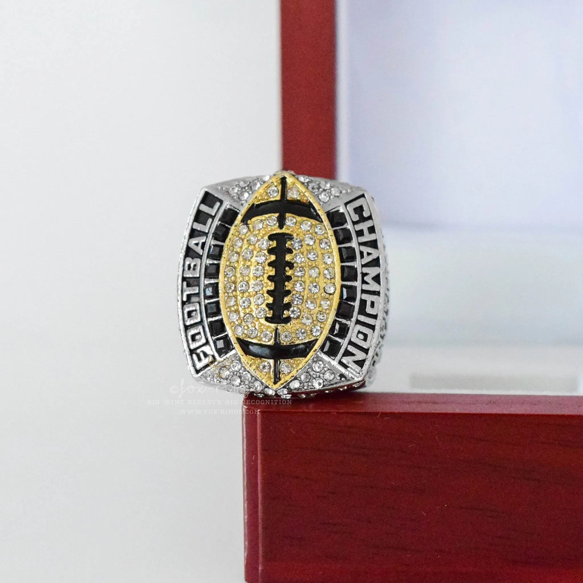 Football Champion Ring UNDISPUTED - FoxRings Exclusive Championship Ring
