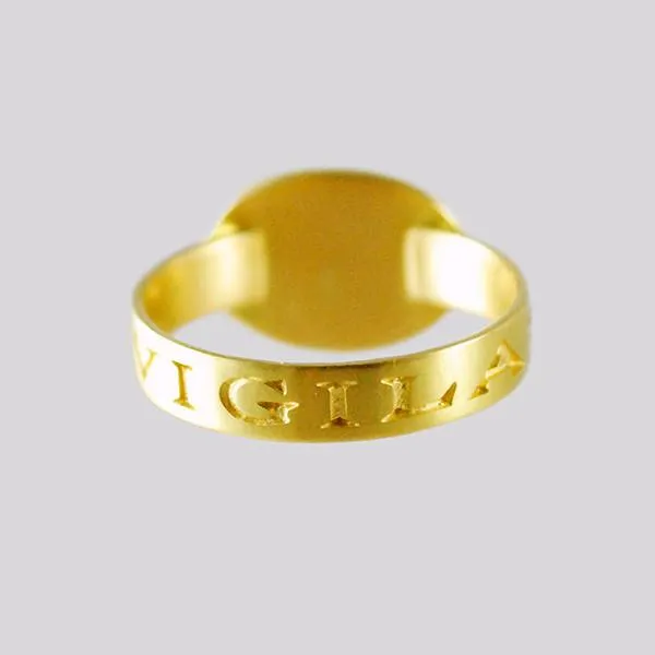 Gabriella Kiss 18k Small Eye Love Token Ring Inscribed with "Invigilare"