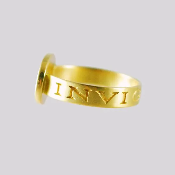 Gabriella Kiss 18k Small Eye Love Token Ring Inscribed with "Invigilare"