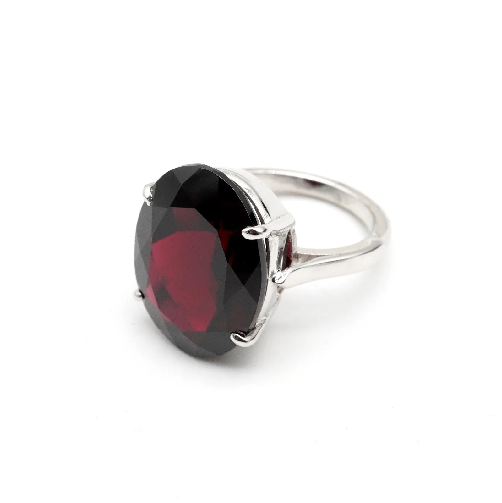 GARNET RING