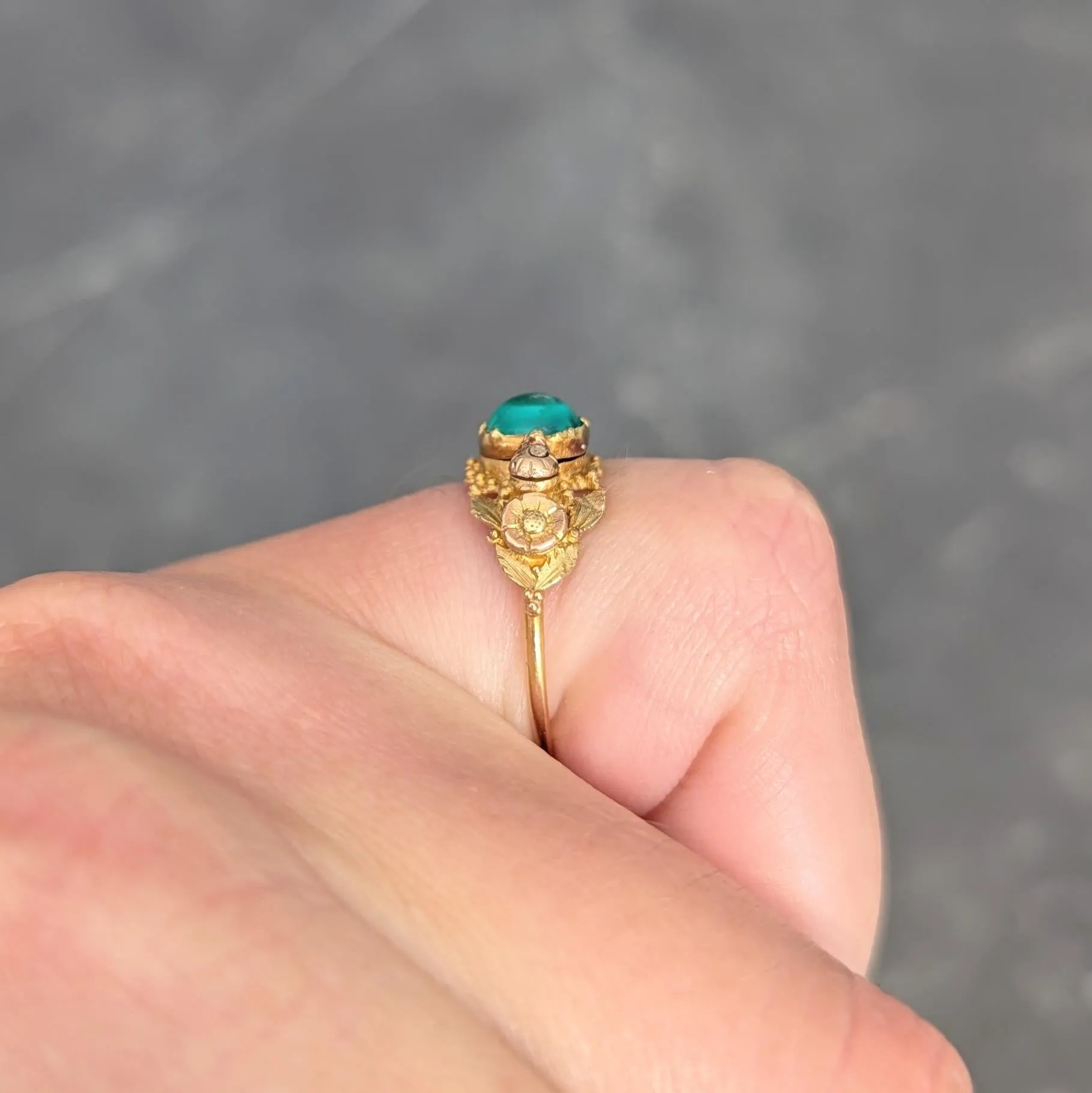 Georgian Emerald 22 Karat Two-Tone Gold Antique Napoleon Bonaparte Death Token Loyalty Swivel Ring