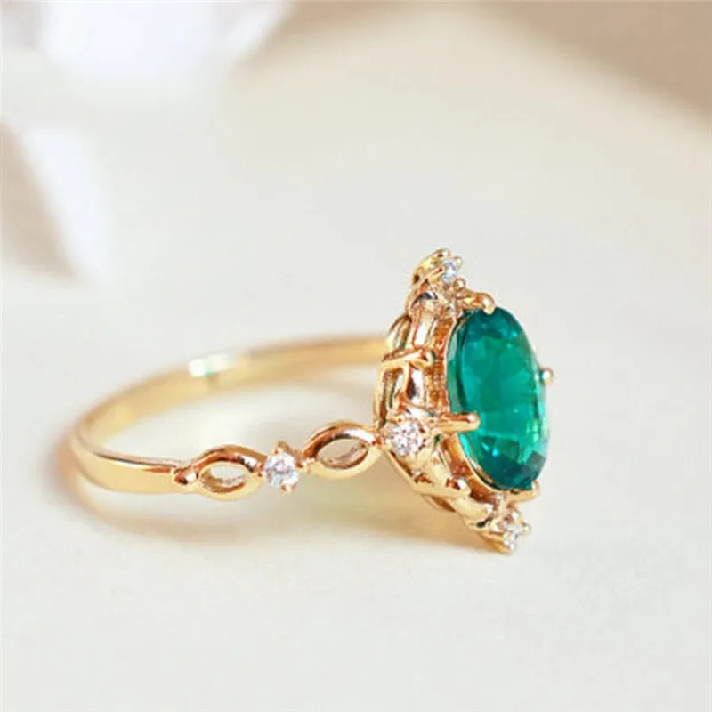 Green Stone Oval Ring