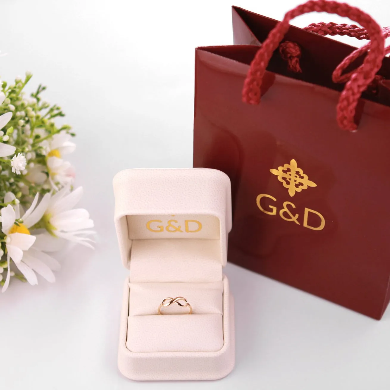 Infinity Ring in 14K Gold