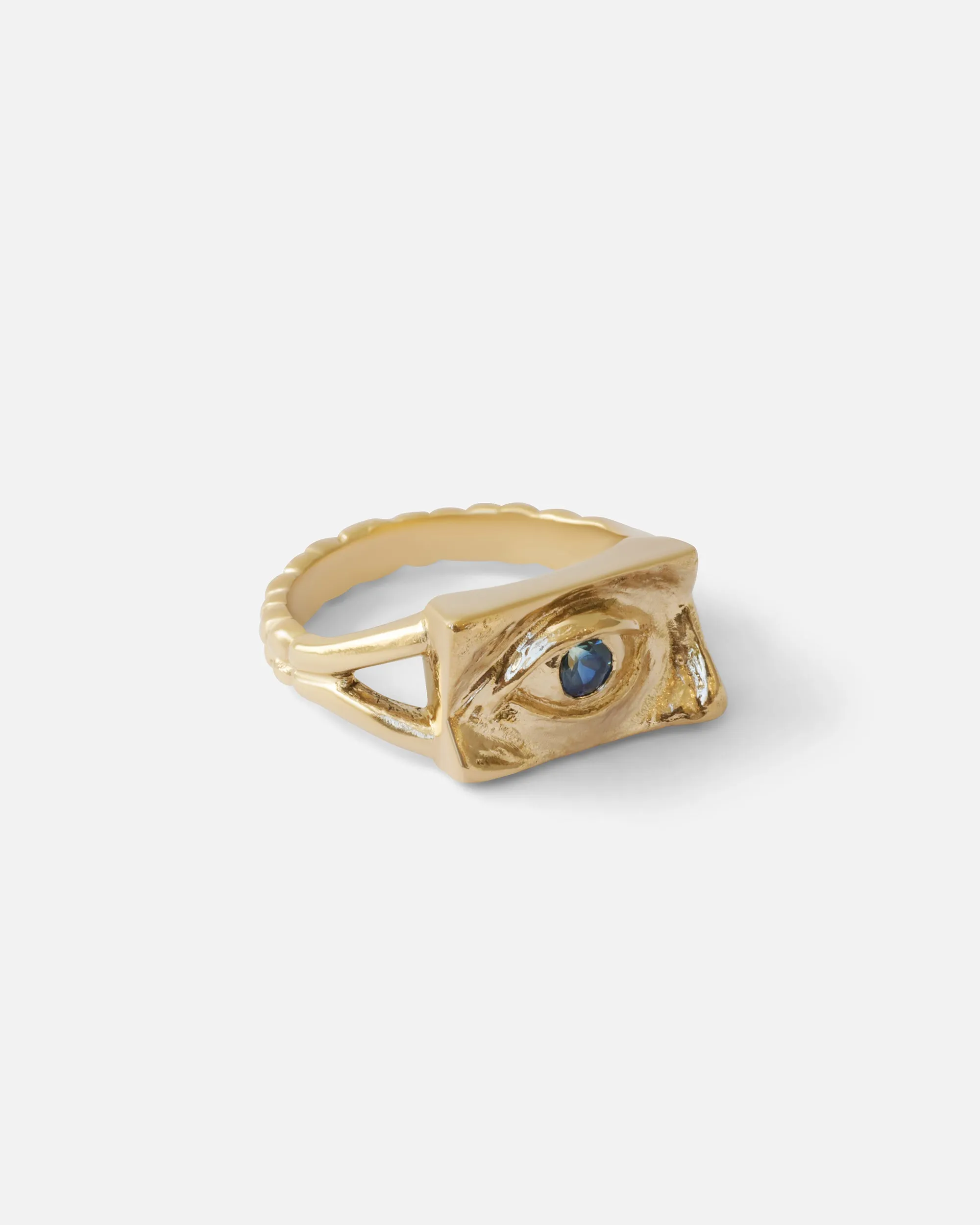 Intagliaux Blue Sapphire Ring