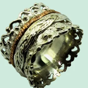 Israeli ring Spinner ring floral lace celtic design