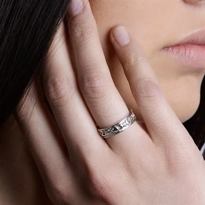 Ladies Sterling Silver Claddagh Wedding Ring SL-SD8
