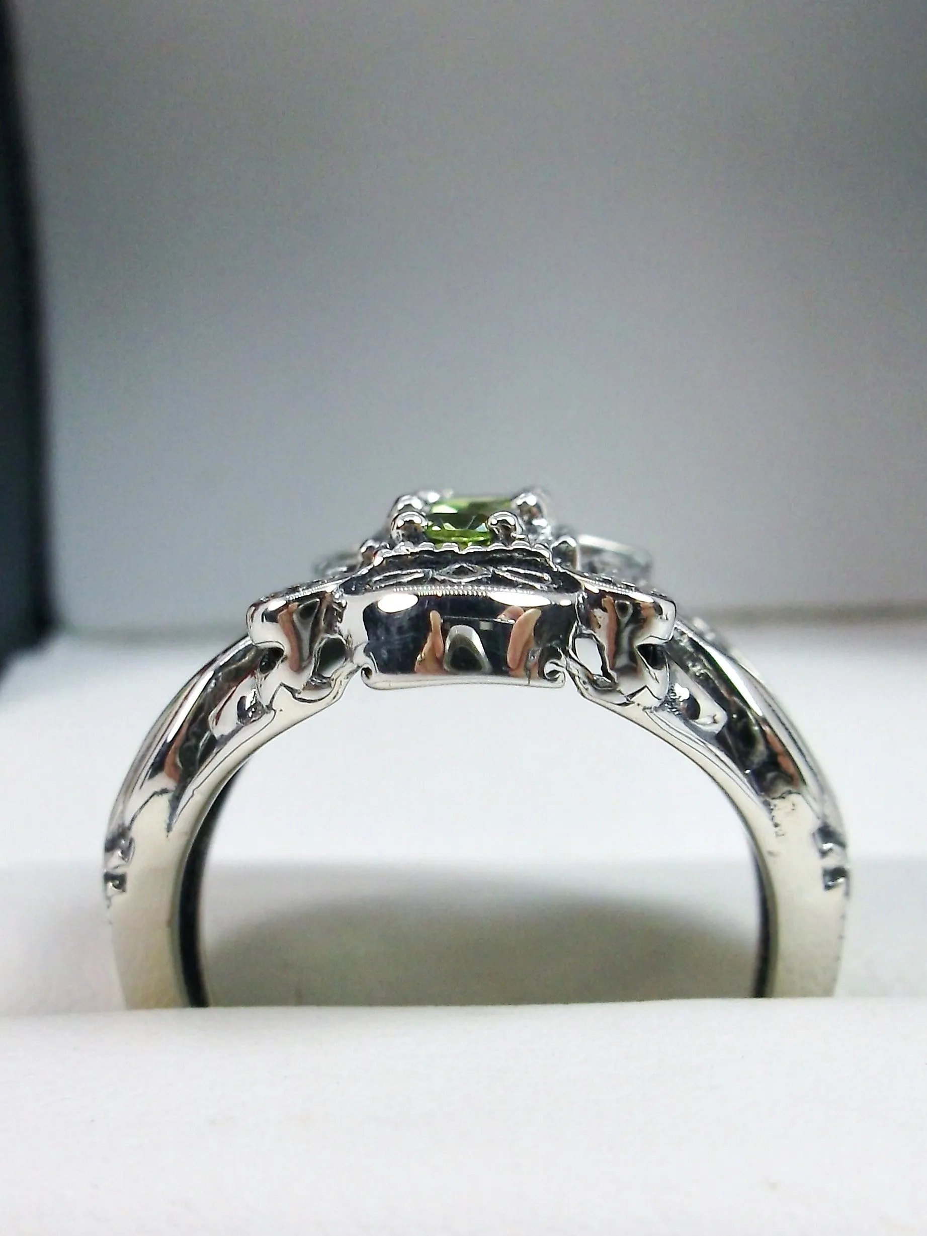 Natural Peridot Ring 3 Stone Gem, Sterling Silver Edwardian Swirl Filigree D63