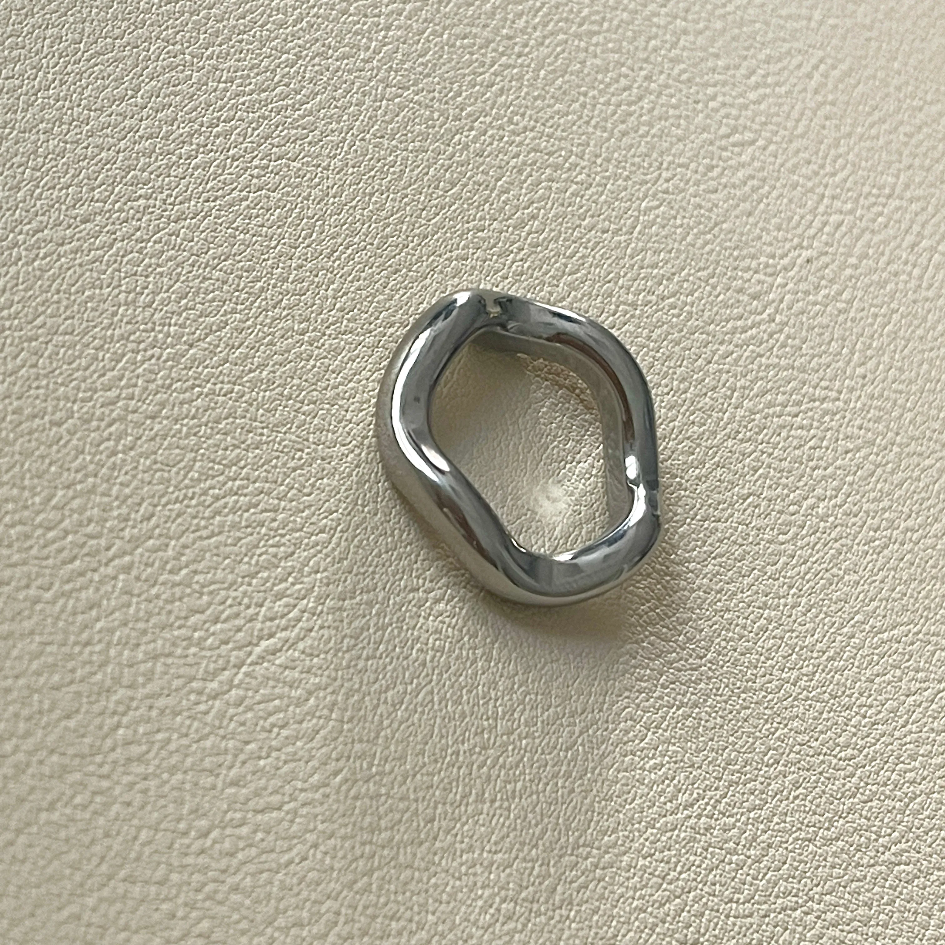 Olas Plateadas Ring
