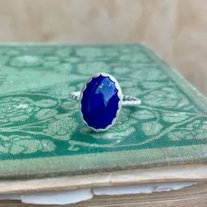 Oval Lapis Ring with Scalloped Bezel