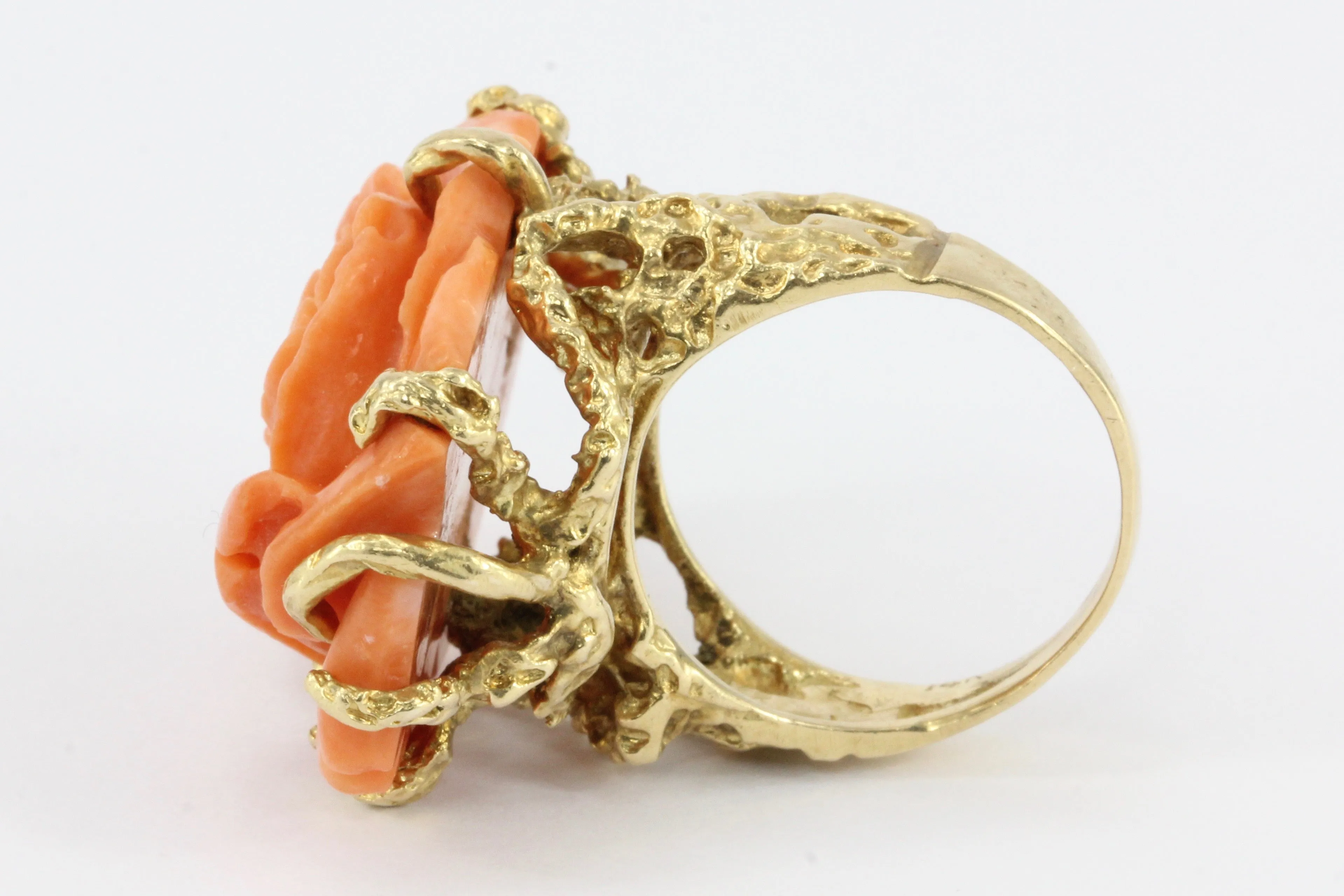 Retro 14K Yellow Gold Coral Carved Flower Cocktail Ring Size 7
