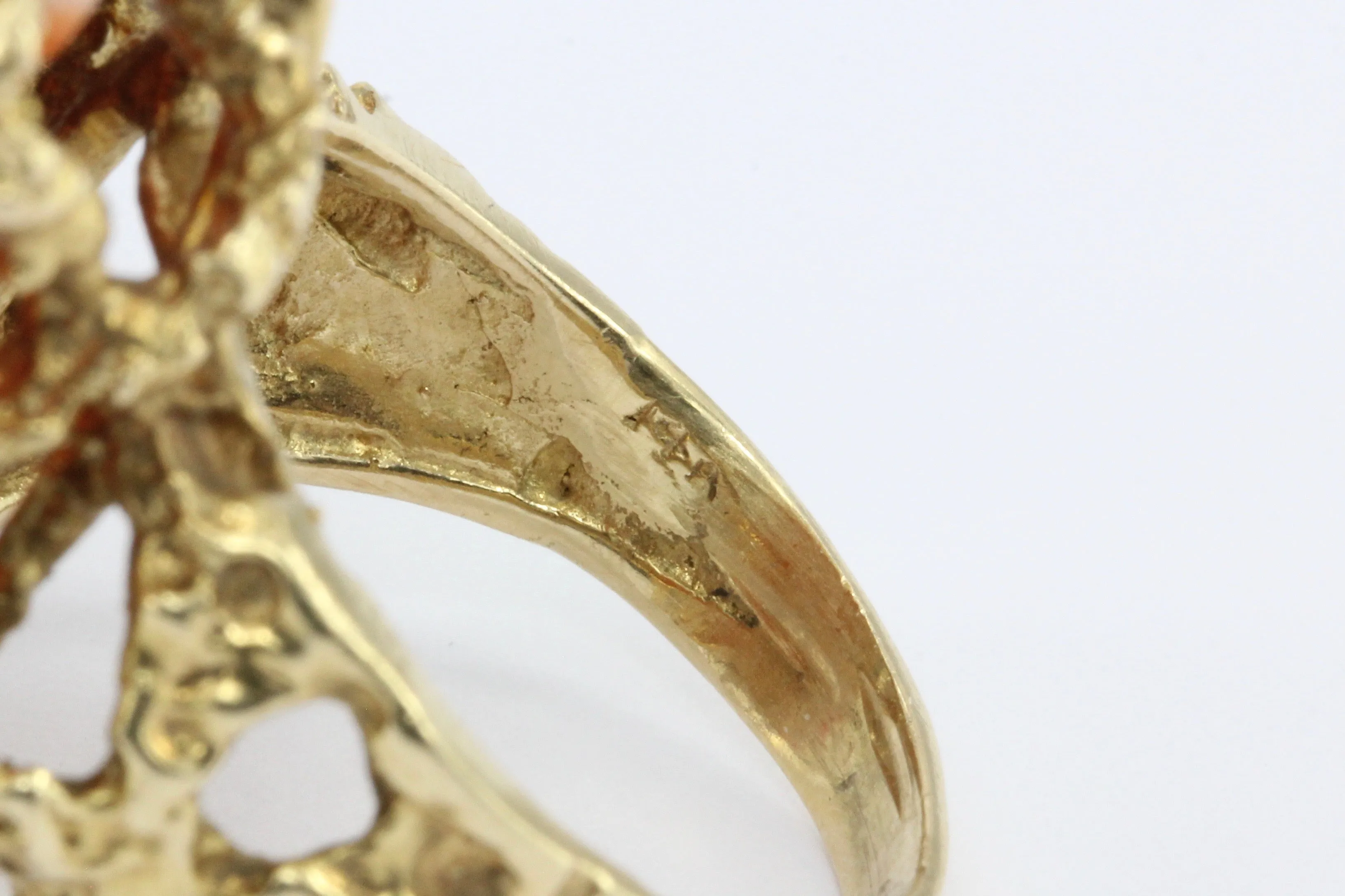 Retro 14K Yellow Gold Coral Carved Flower Cocktail Ring Size 7