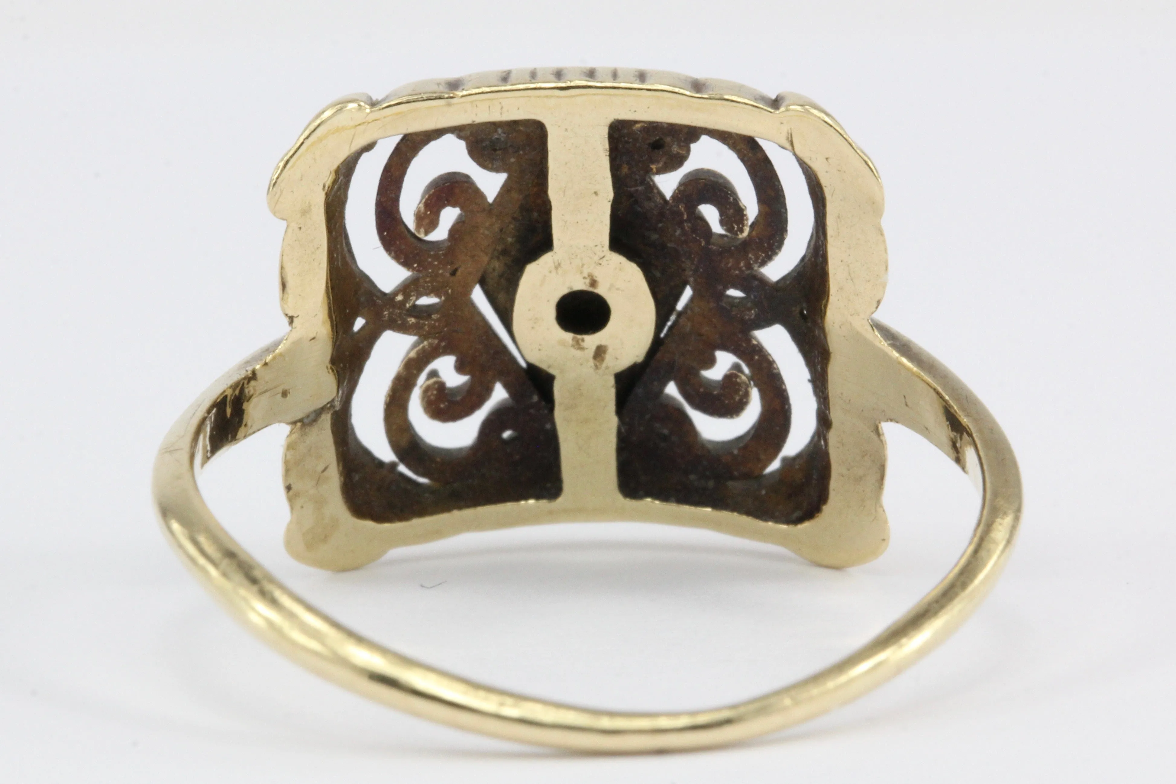 Retro 14K Yellow Gold Ornate Scroll Motif Ring Size 7.25