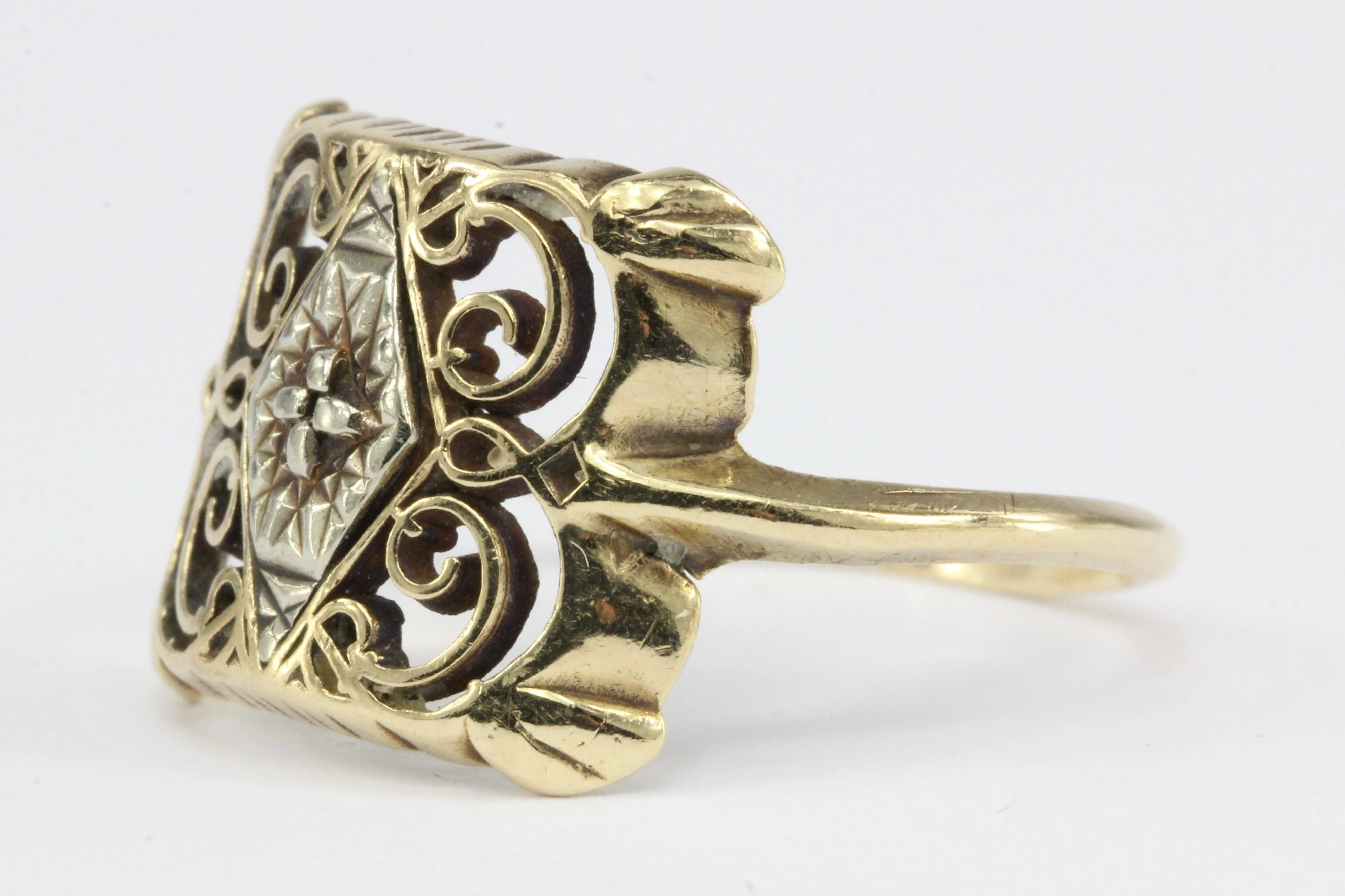 Retro 14K Yellow Gold Ornate Scroll Motif Ring Size 7.25