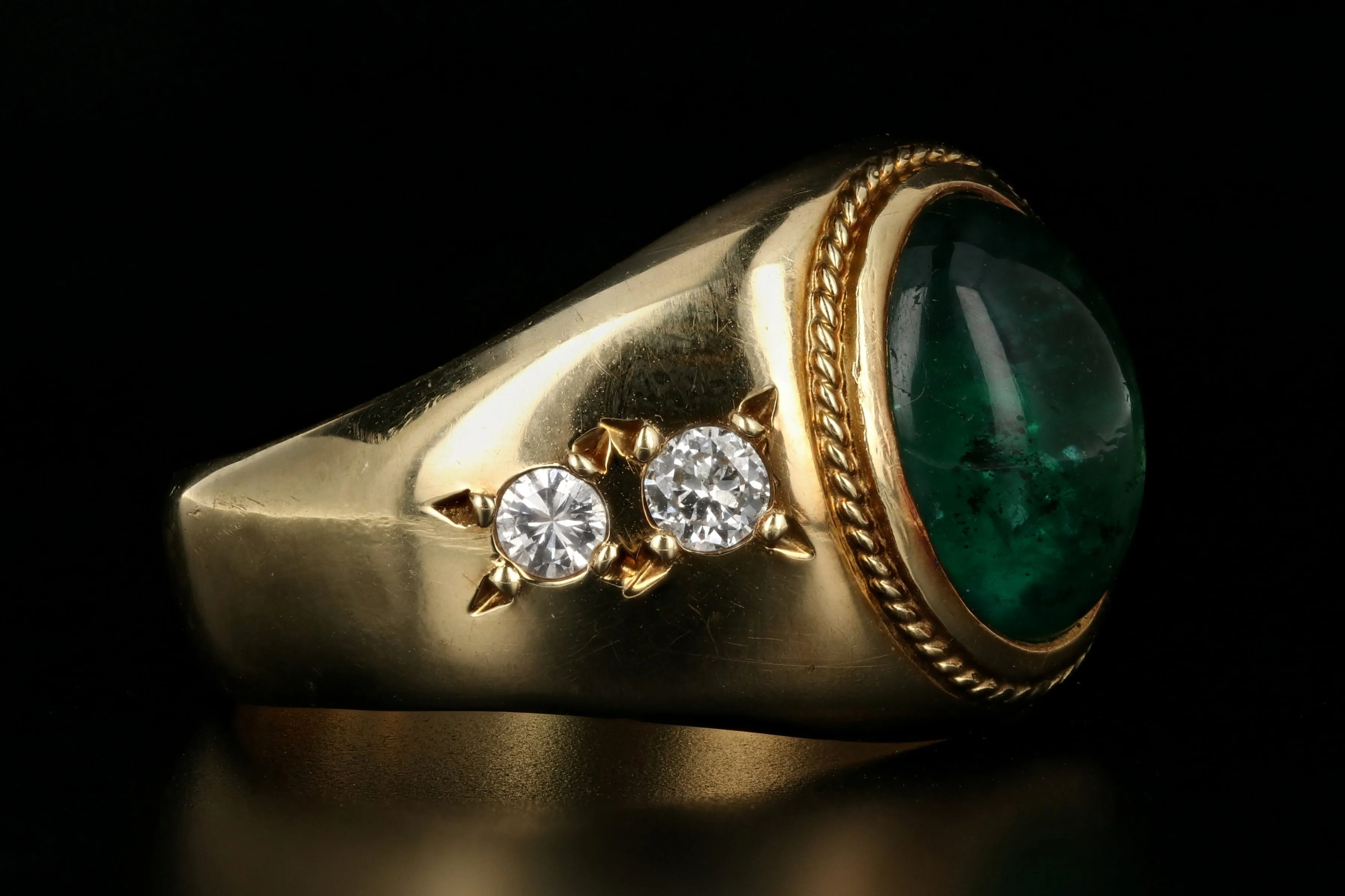 Retro 18K Yellow Gold 3.5 Carat Natural Brazilian Emerald and Diamond Ring AGL Certified