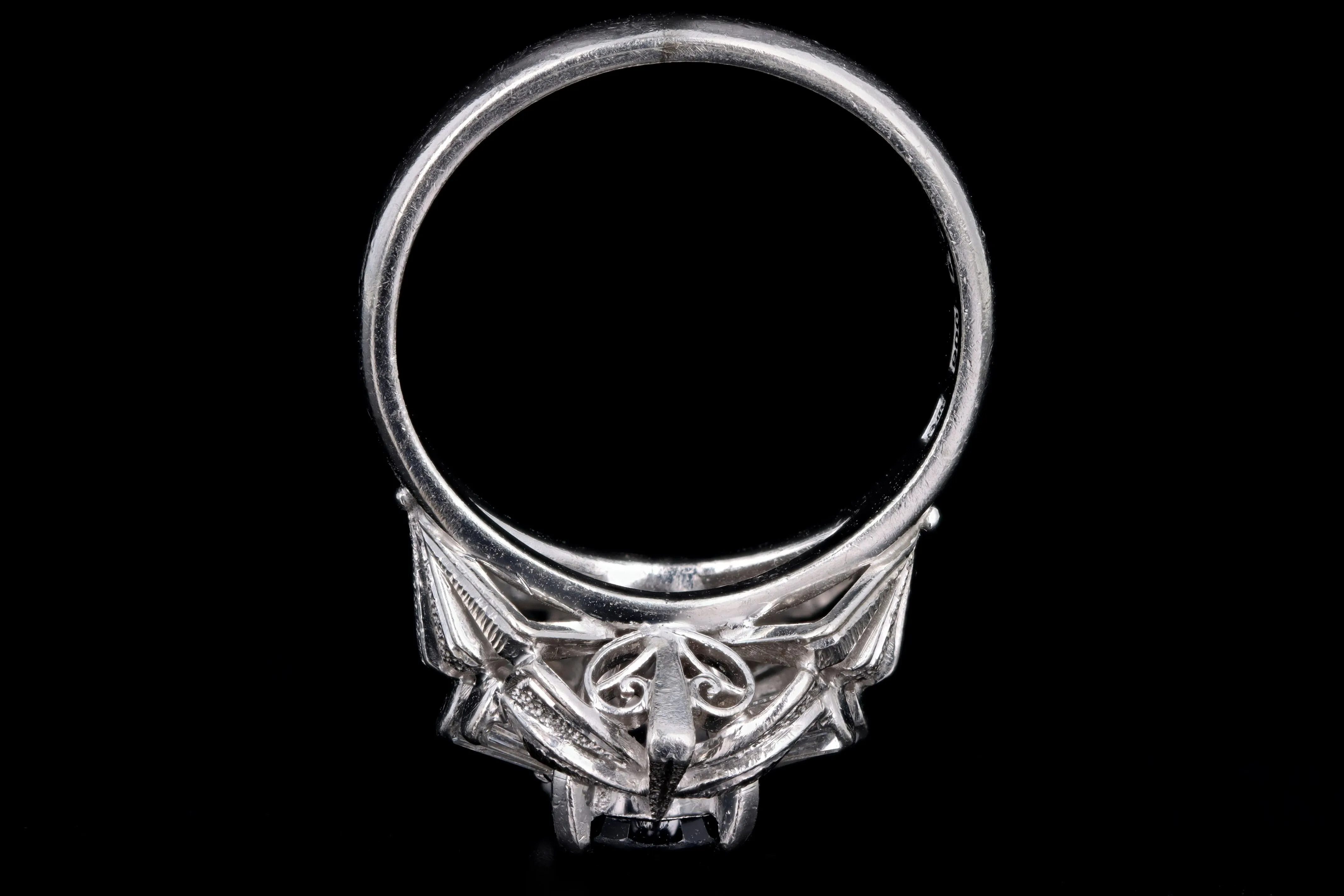Retro Platinum 1.07 Carat Oval Natural Sapphire & Diamond Fan Ring