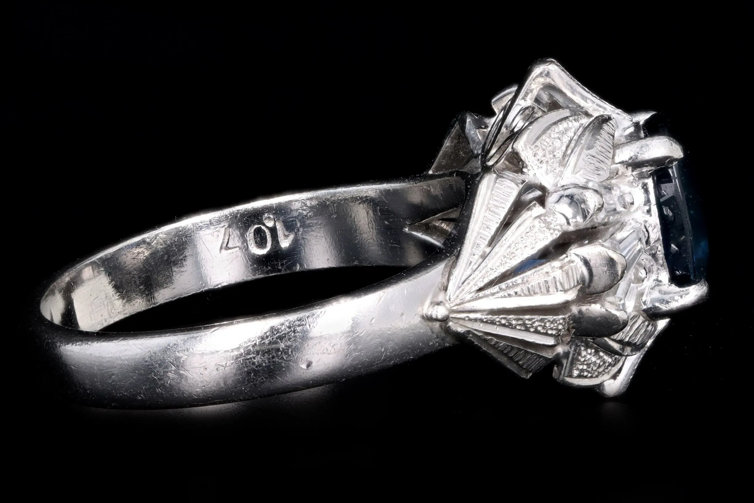 Retro Platinum 1.07 Carat Oval Natural Sapphire & Diamond Fan Ring