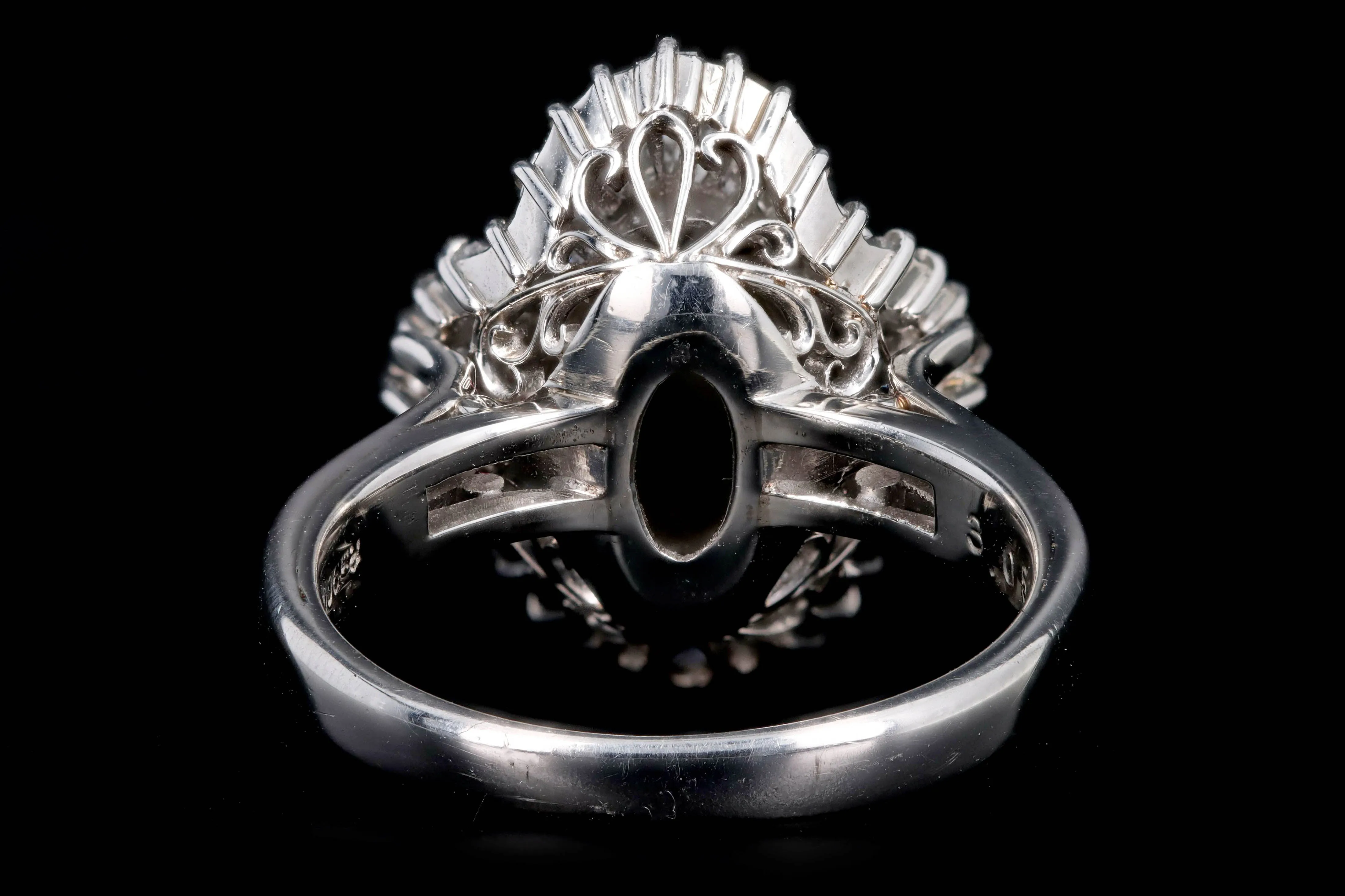 Retro Platinum 3.05 Carat Cat's Eye Chrysoberyl & Baguette Diamond Fan Ring