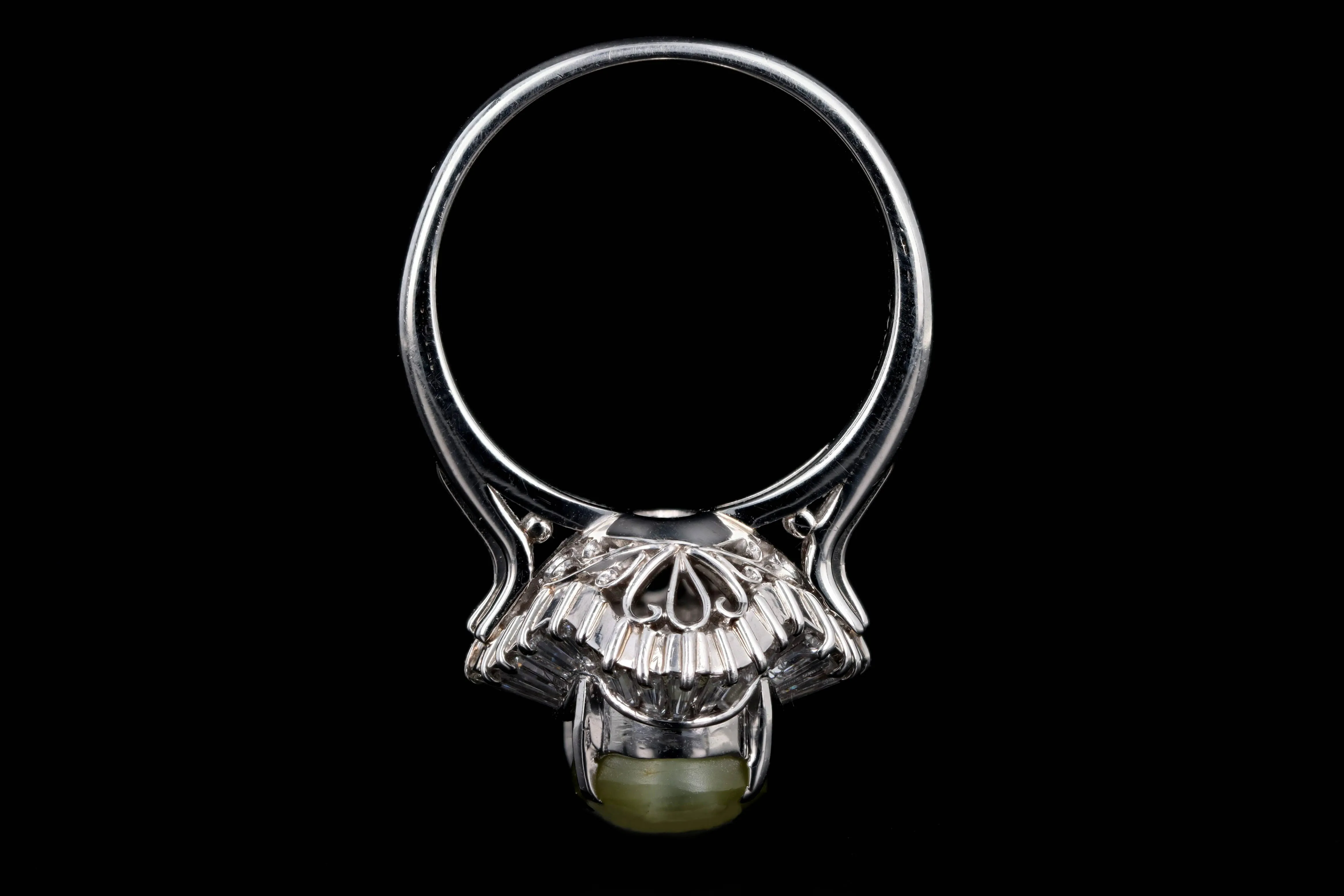 Retro Platinum 3.05 Carat Cat's Eye Chrysoberyl & Baguette Diamond Fan Ring