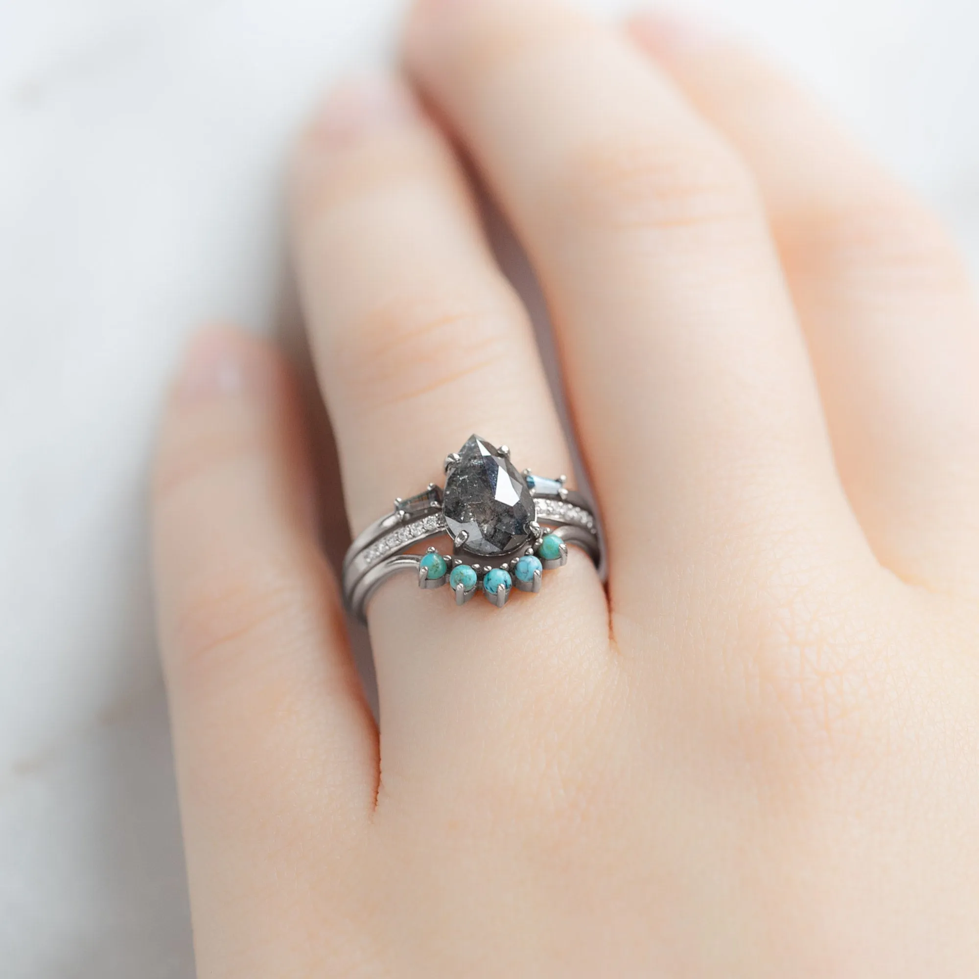 Round Turquoise Sunburst Stacking Band | 5 Stone Setting in 14K or 18K White Gold