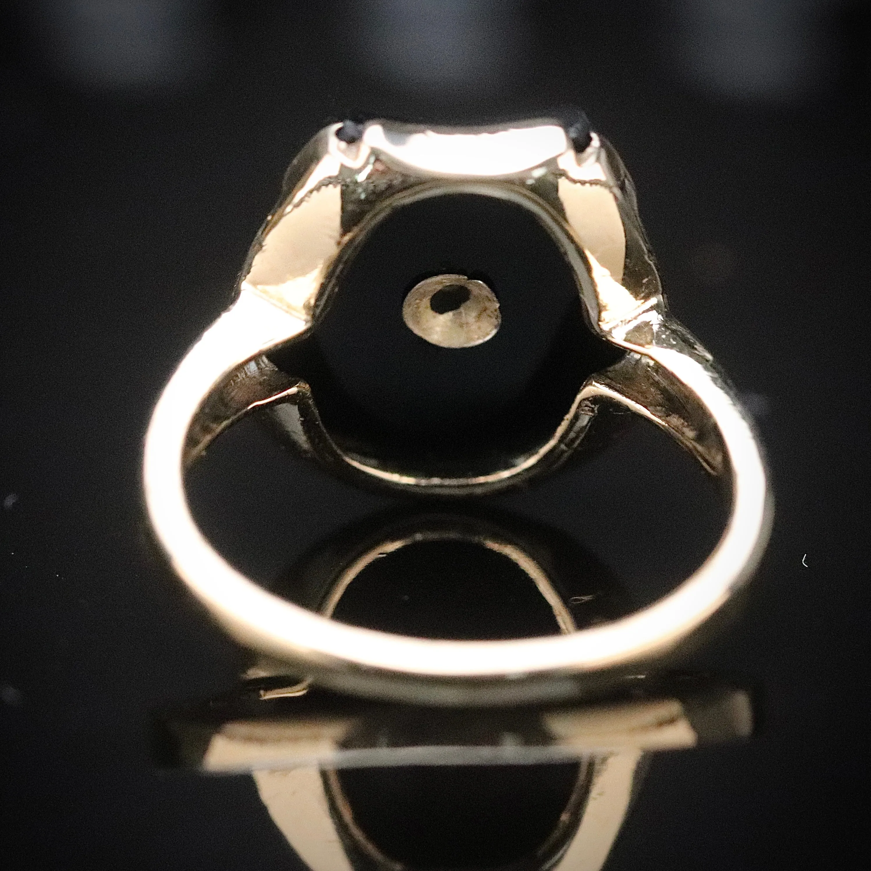 SALE!!  Vintage horseshoe shaped Onyx and diamond ring in yellow gold