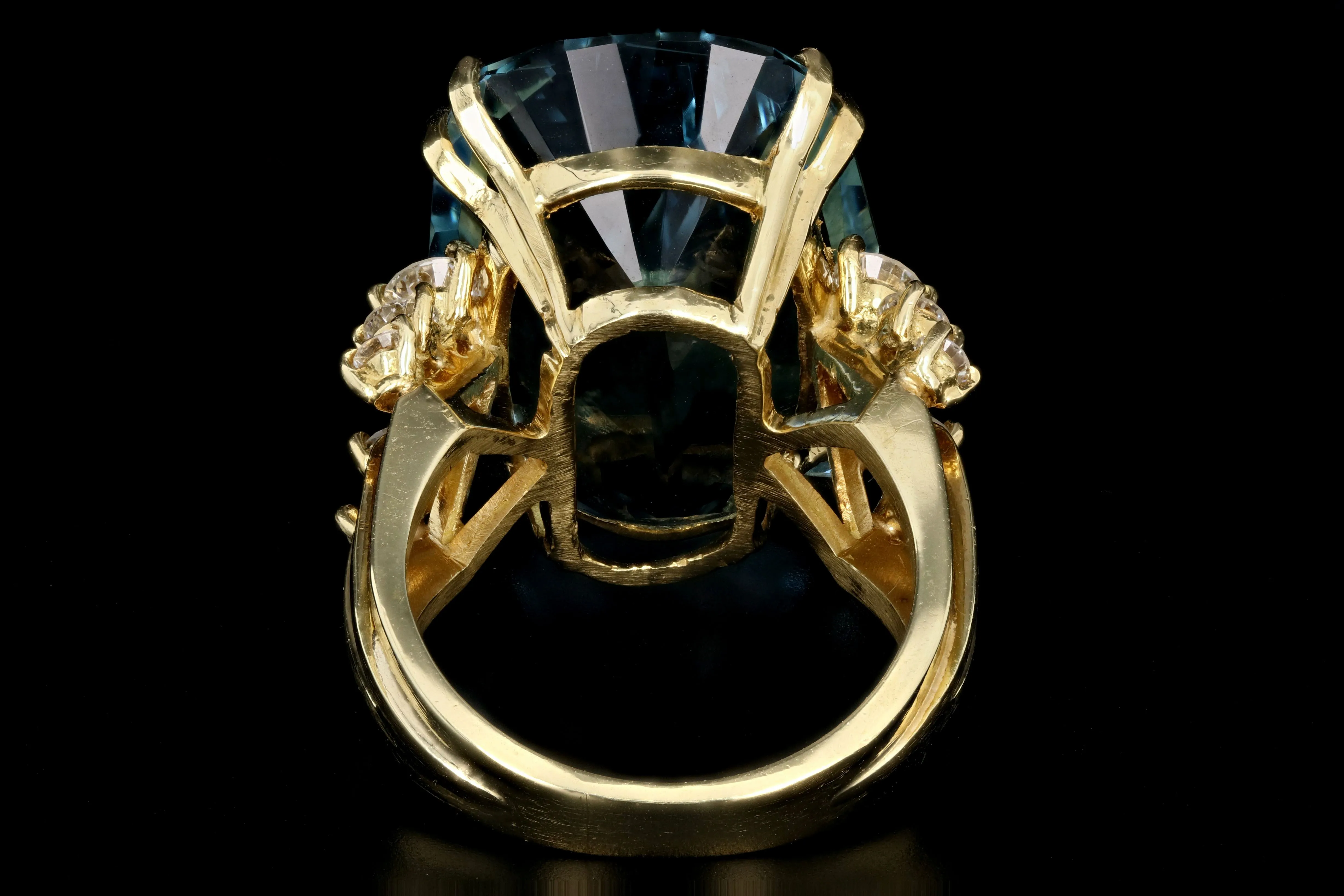 Signed Kurt Wayne 18K Yellow Gold 21 Carat Aquamarine and Diamond Ring Cocktail Ring