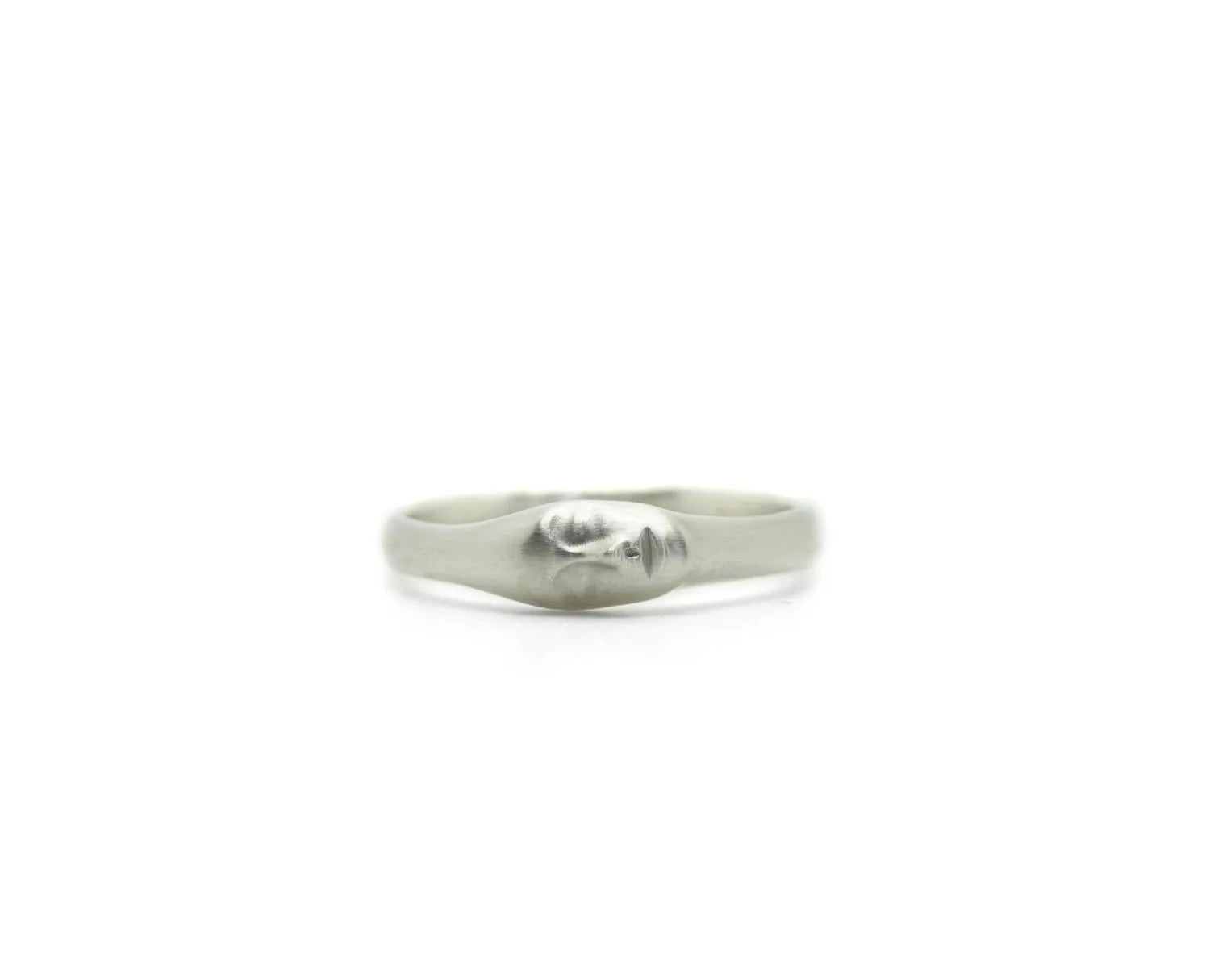 Silver Little Grey Lady Cameo Ring
