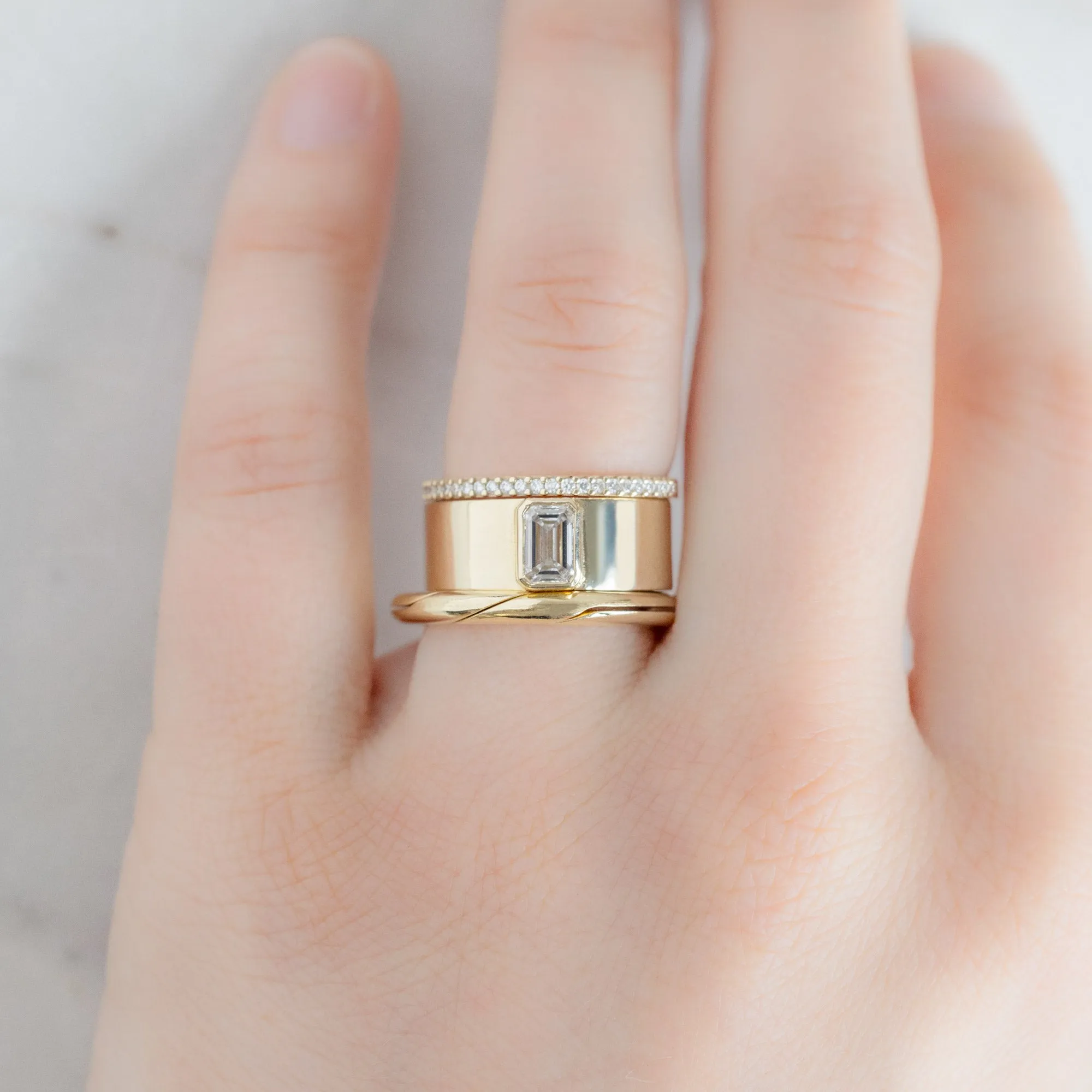 The Love Story Ring with a White Diamond | 18K Yellow Gold