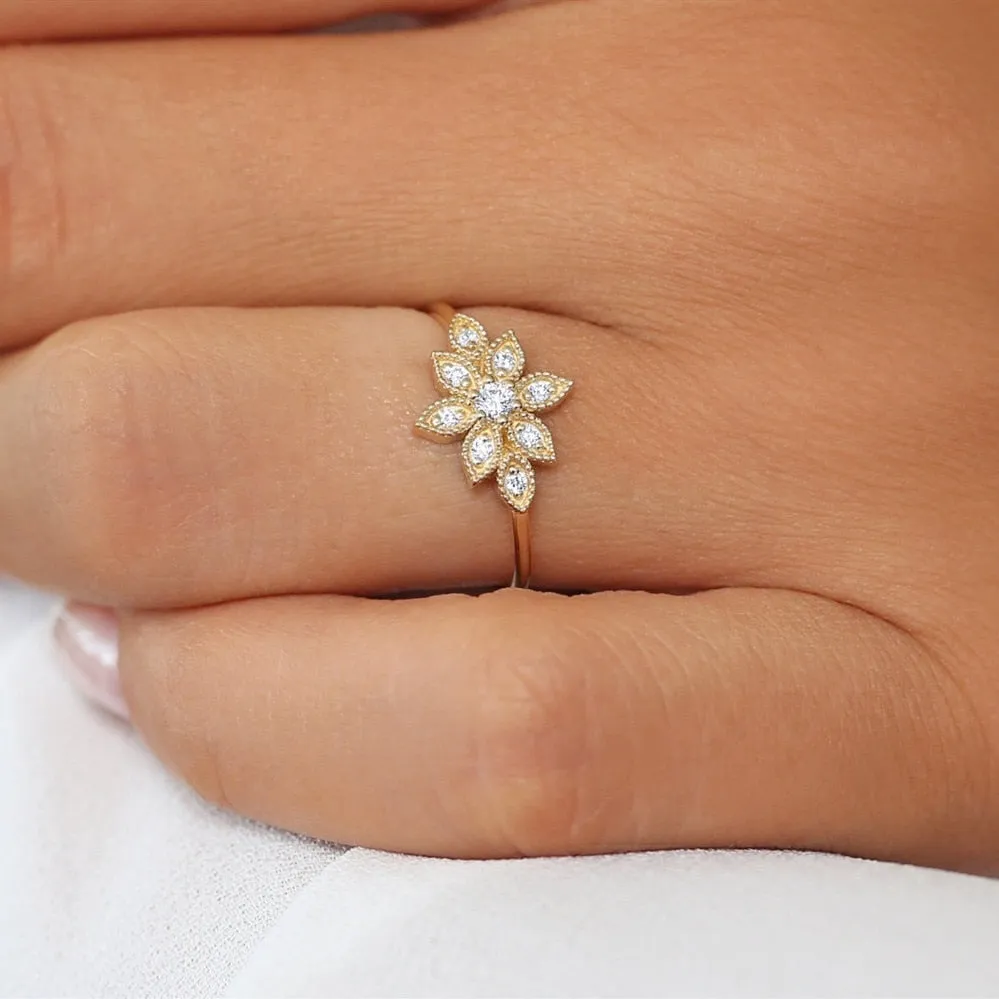 The Snowflake Ties Ring
