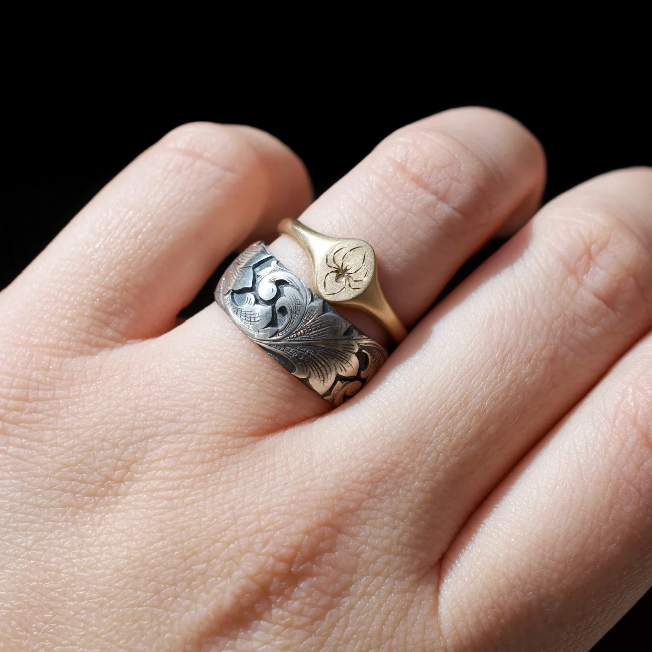 Tiny Spider Signet